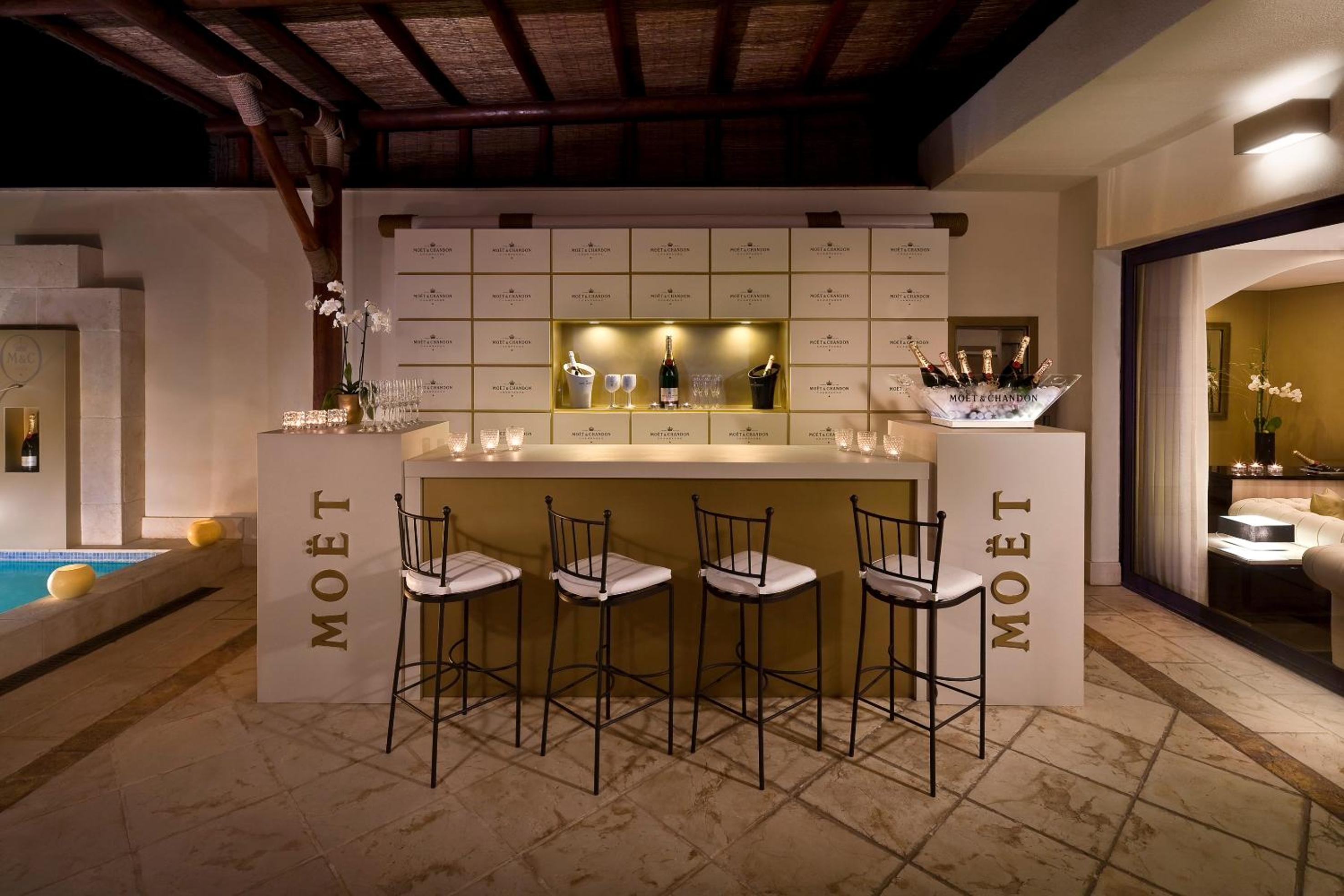 Suite Ático Red Level Möet & Chandon Suite Ático Red Level Möet & Chandon