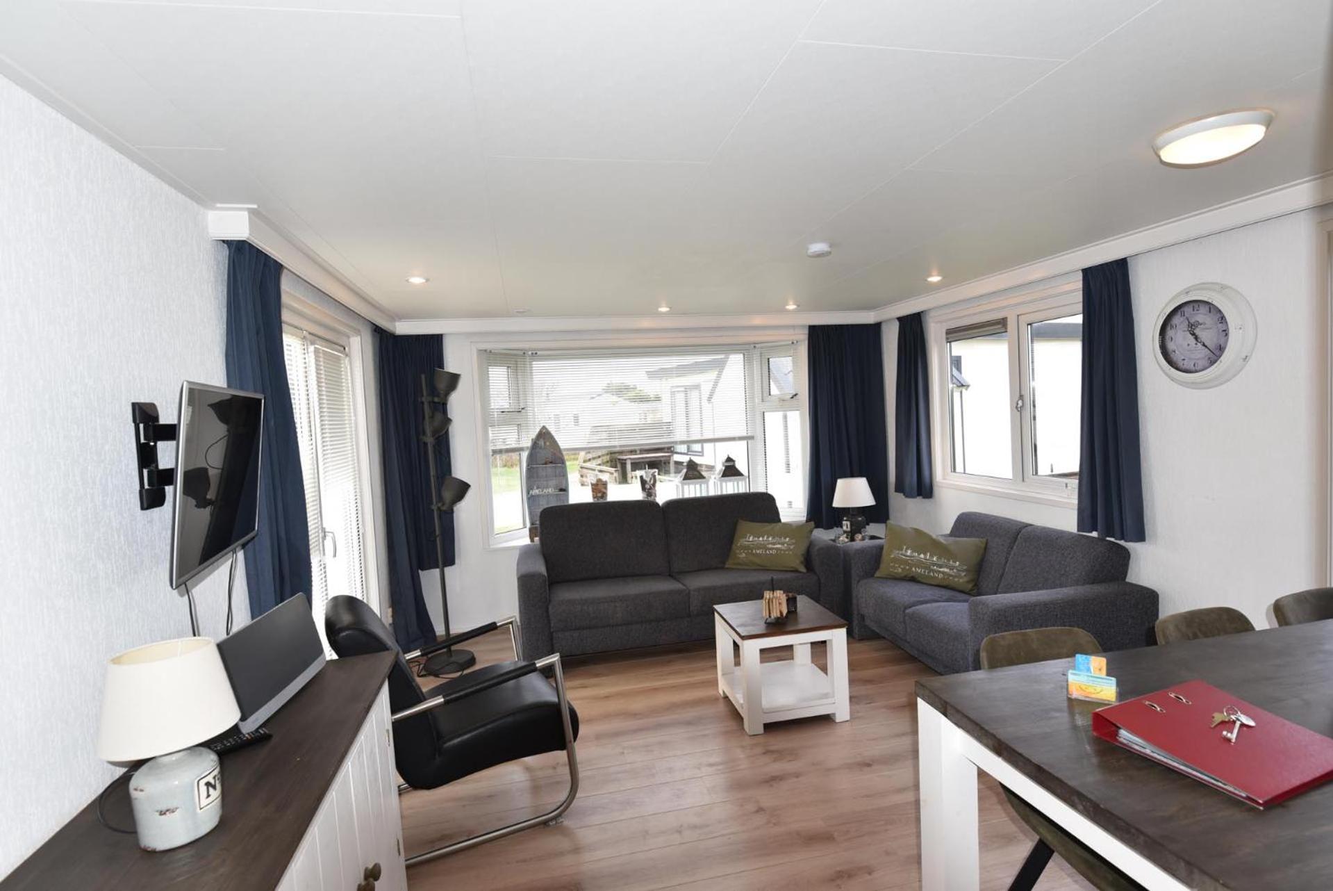 Three-Bedroom Chalet - Photo 43