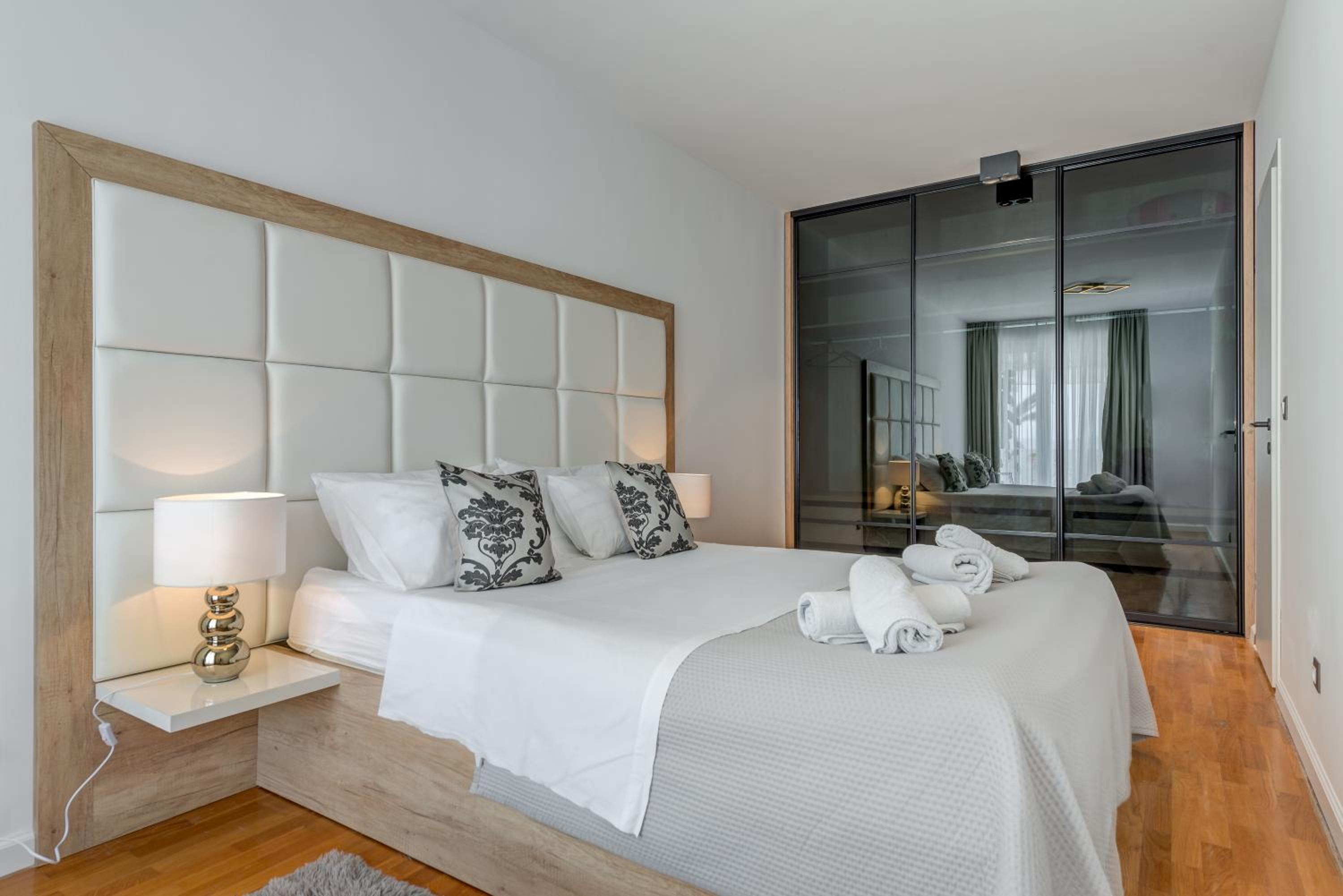 Apartment With Sea View