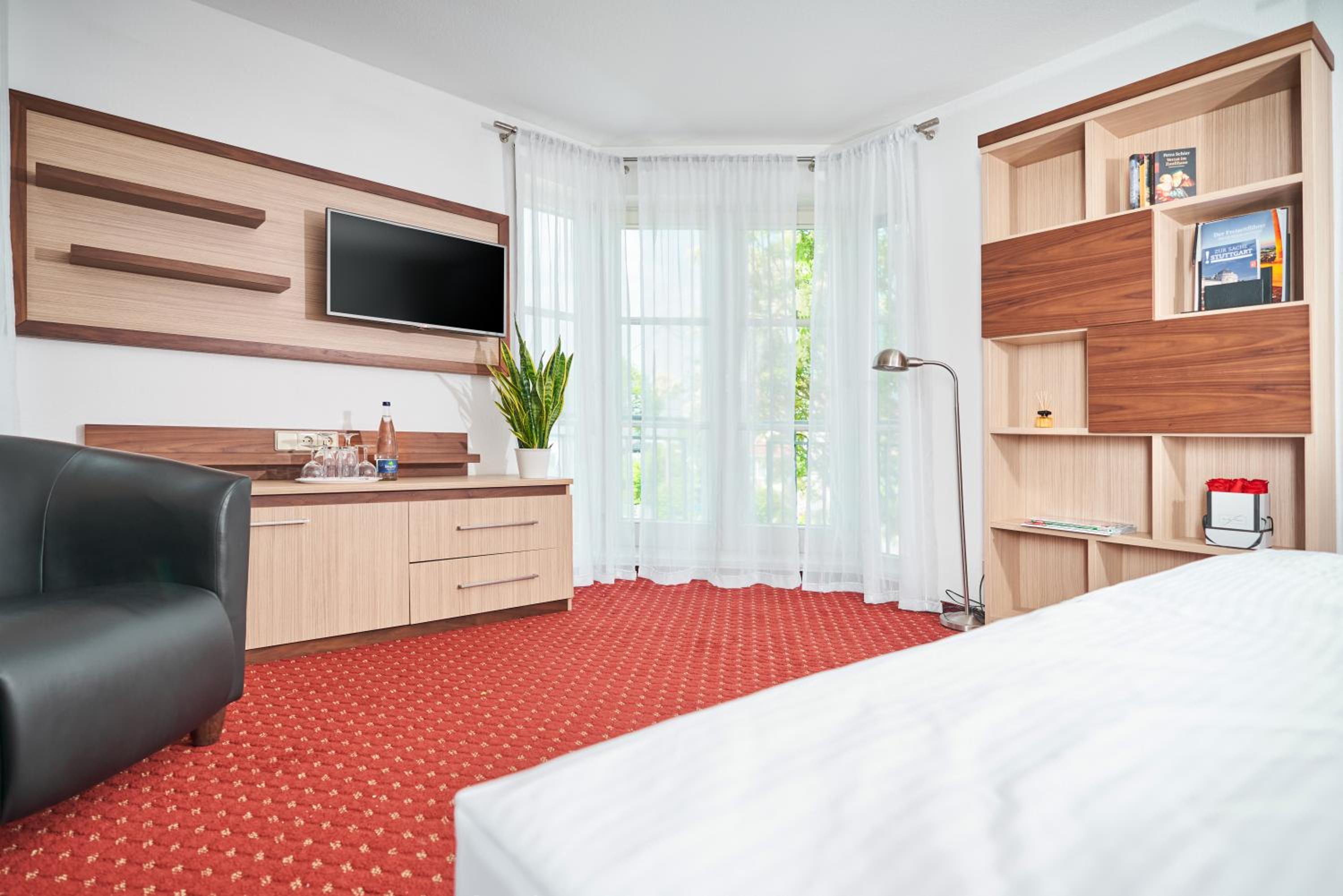 Double Room - Photo 8