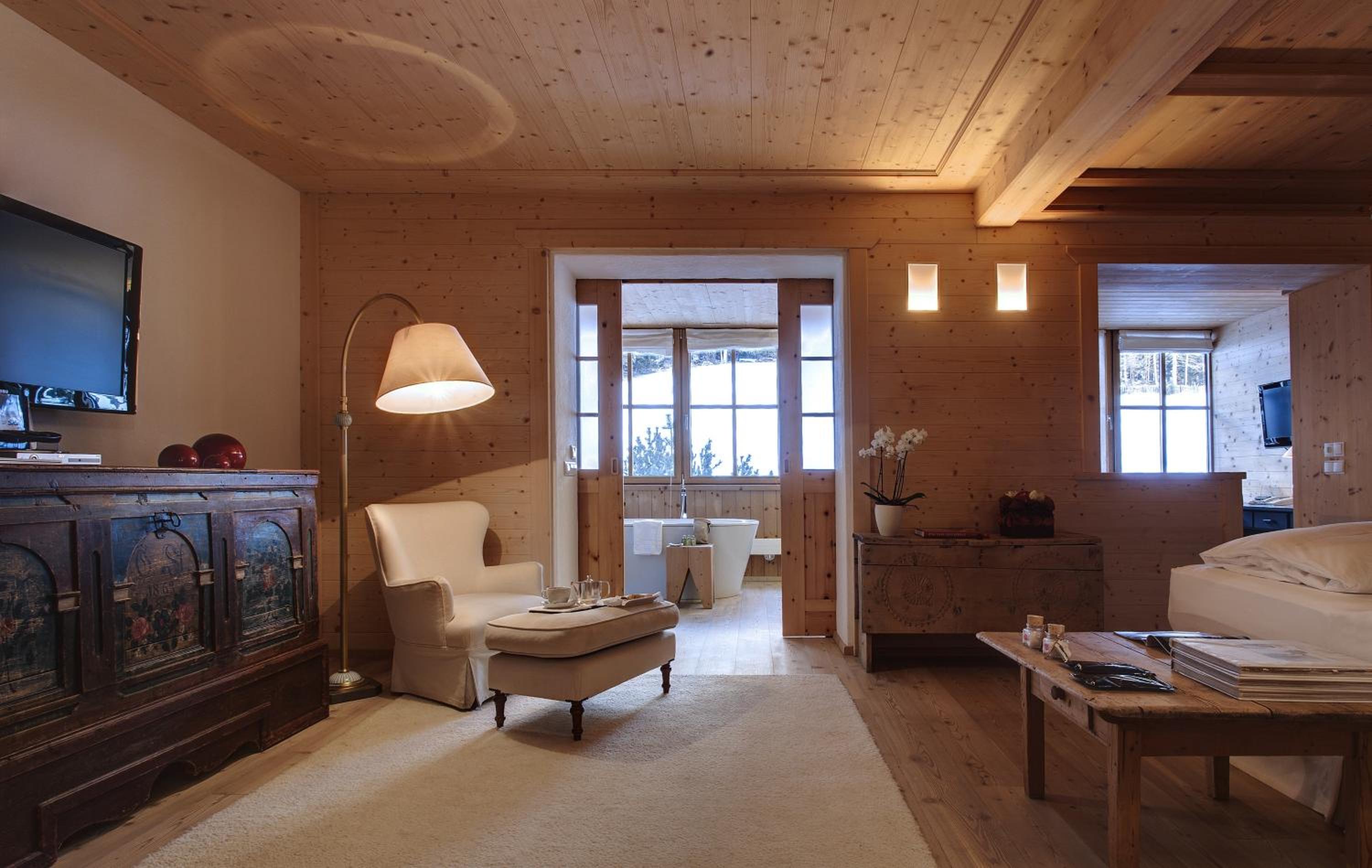 Deluxe Suite - Photo 2