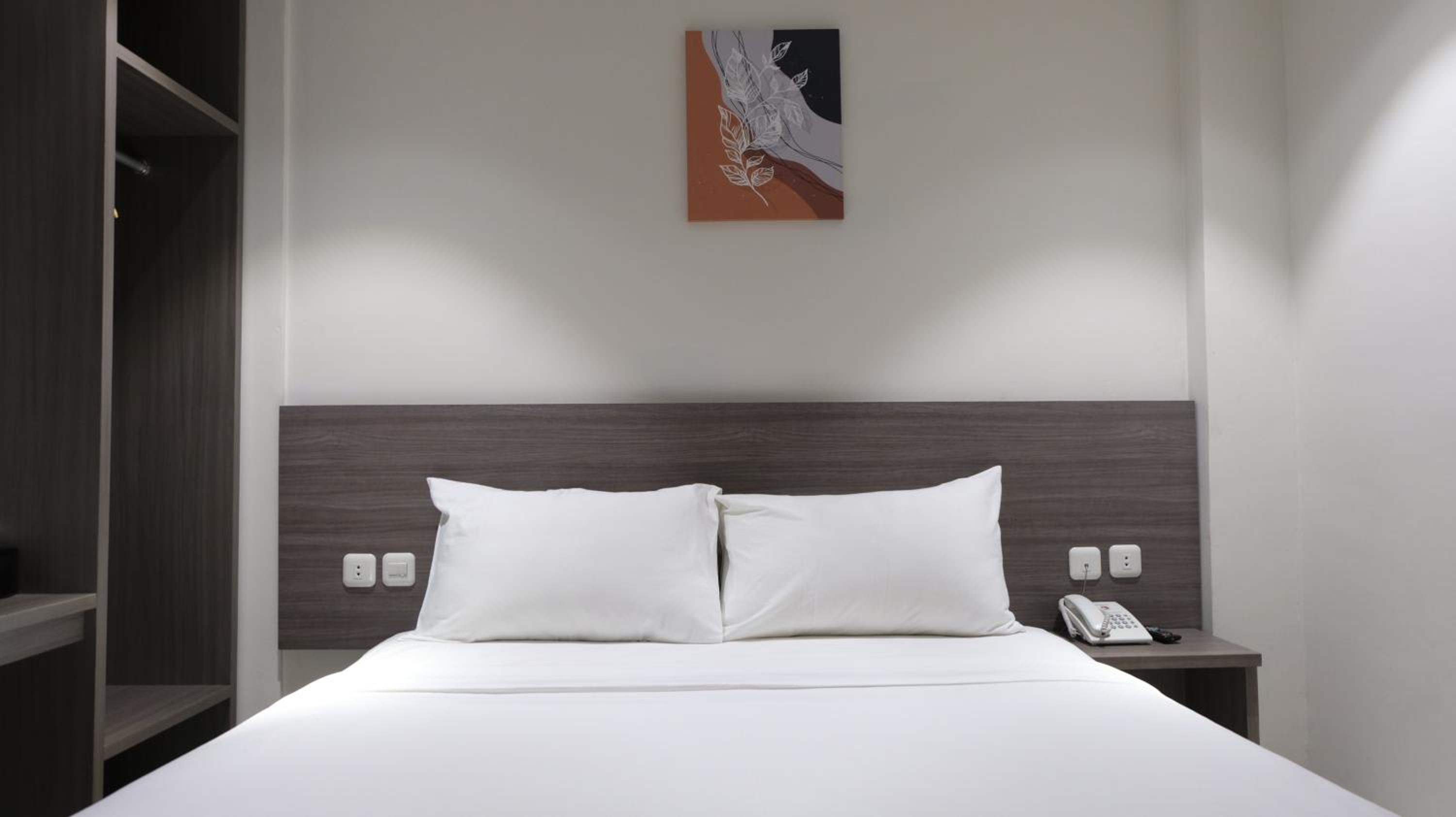 Superior Double or Twin Room - Photo 8