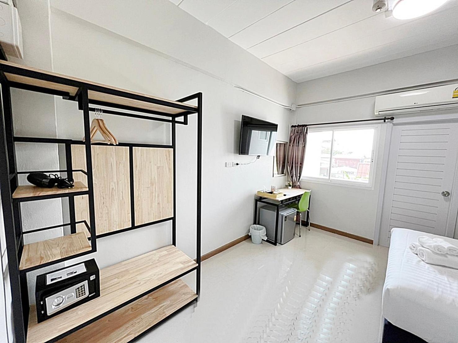 Queen Room with Garden View photo 2