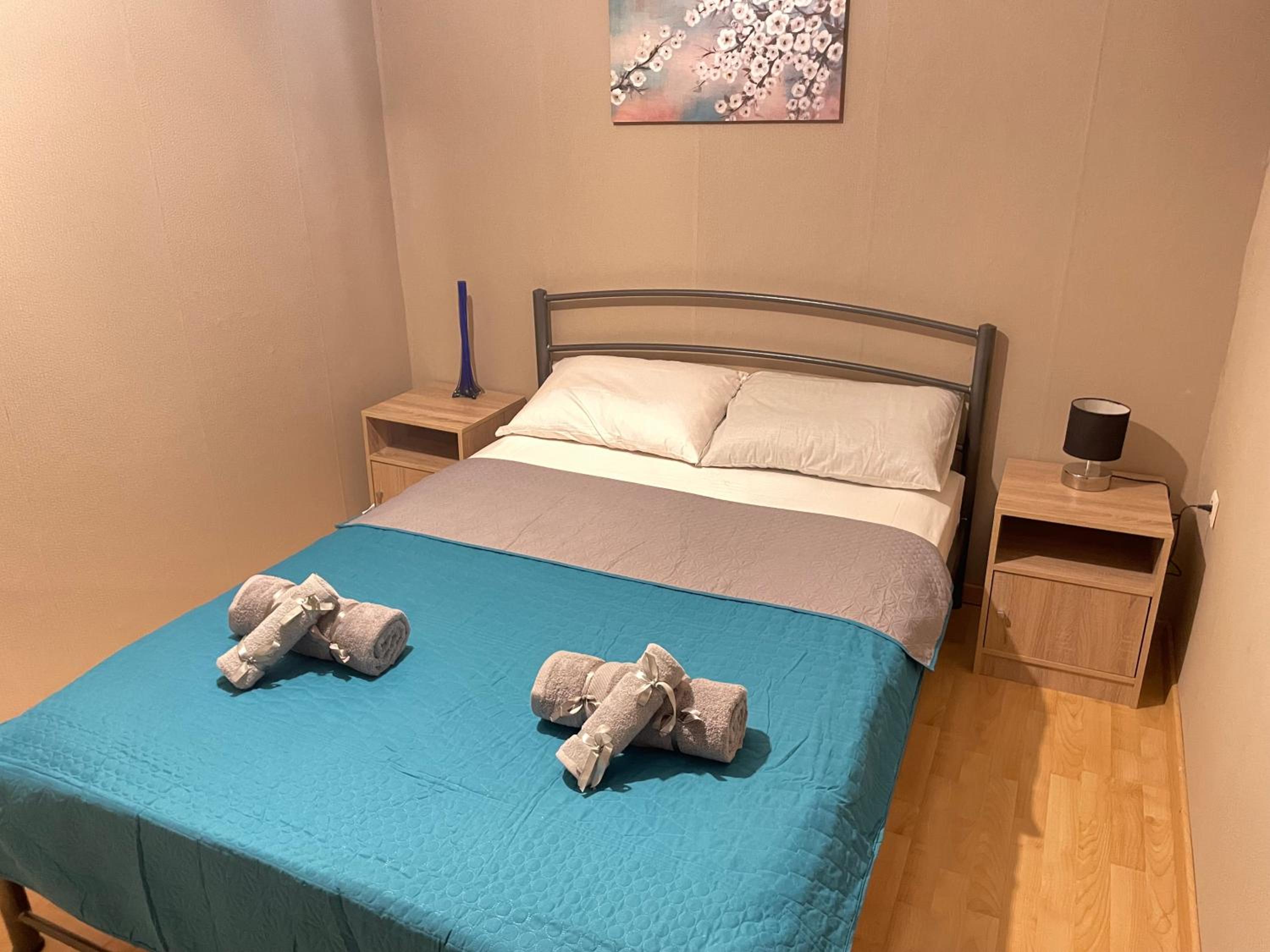 One-Bedroom House photo 1