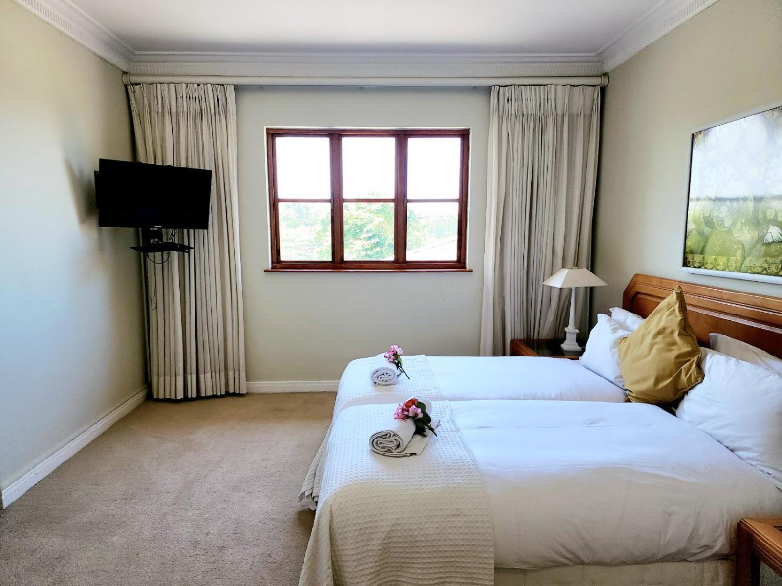 Four-Bedroom House photo 2