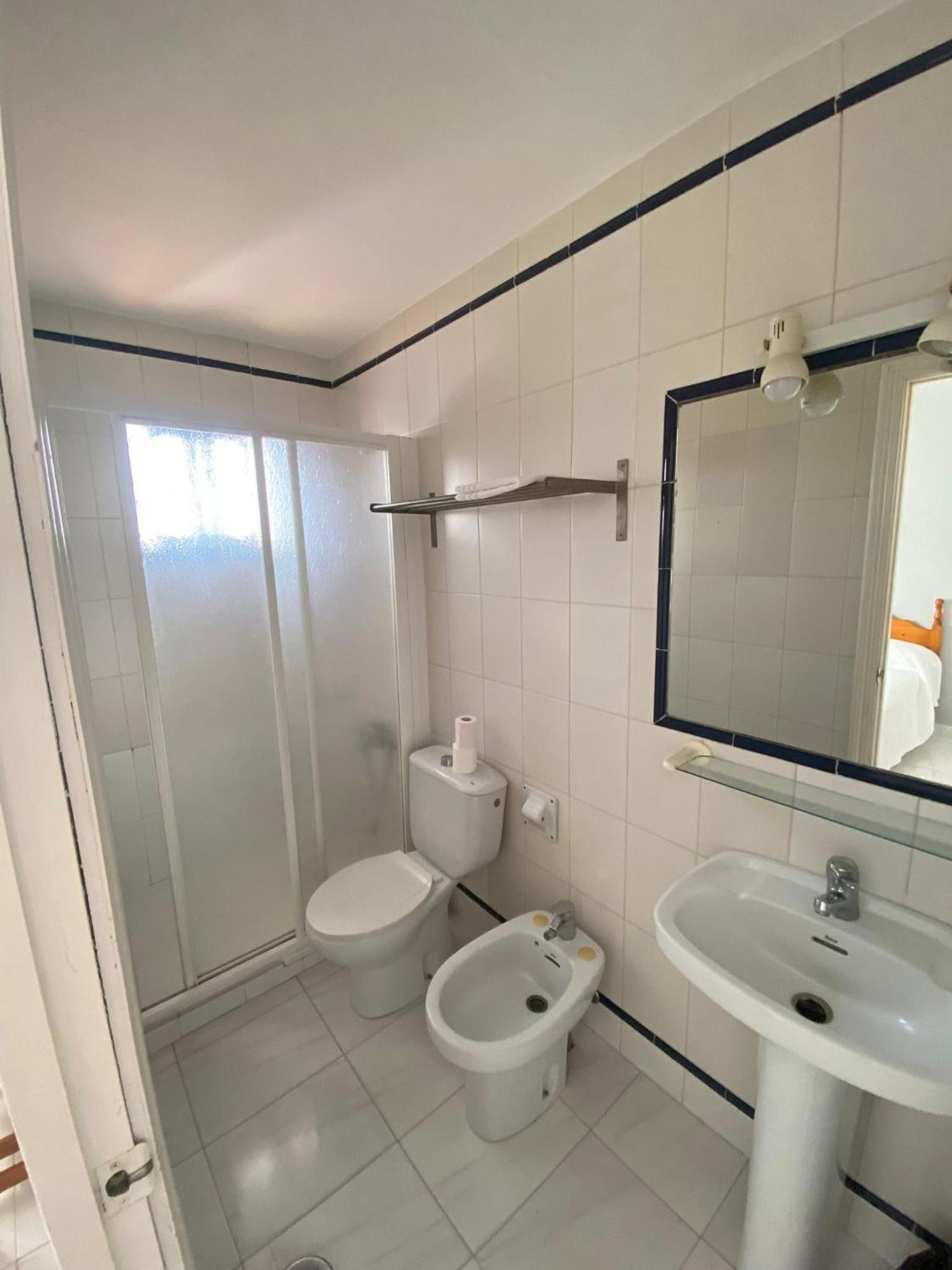 Budget Single Room photo 3