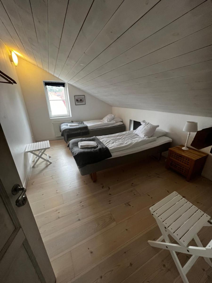 Three-Bedroom Apartment photo 1