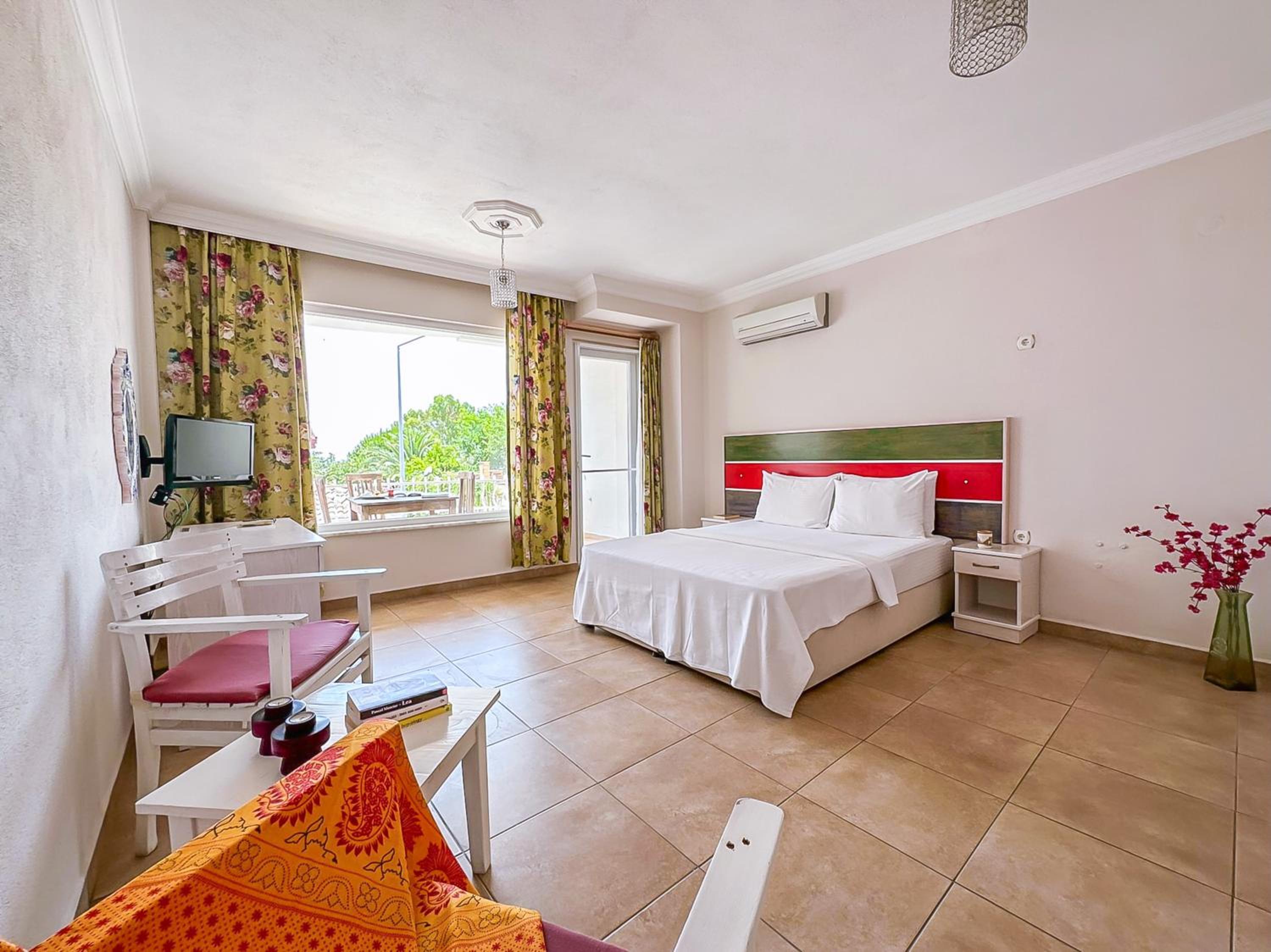 Double Room With Balcony And Sea View