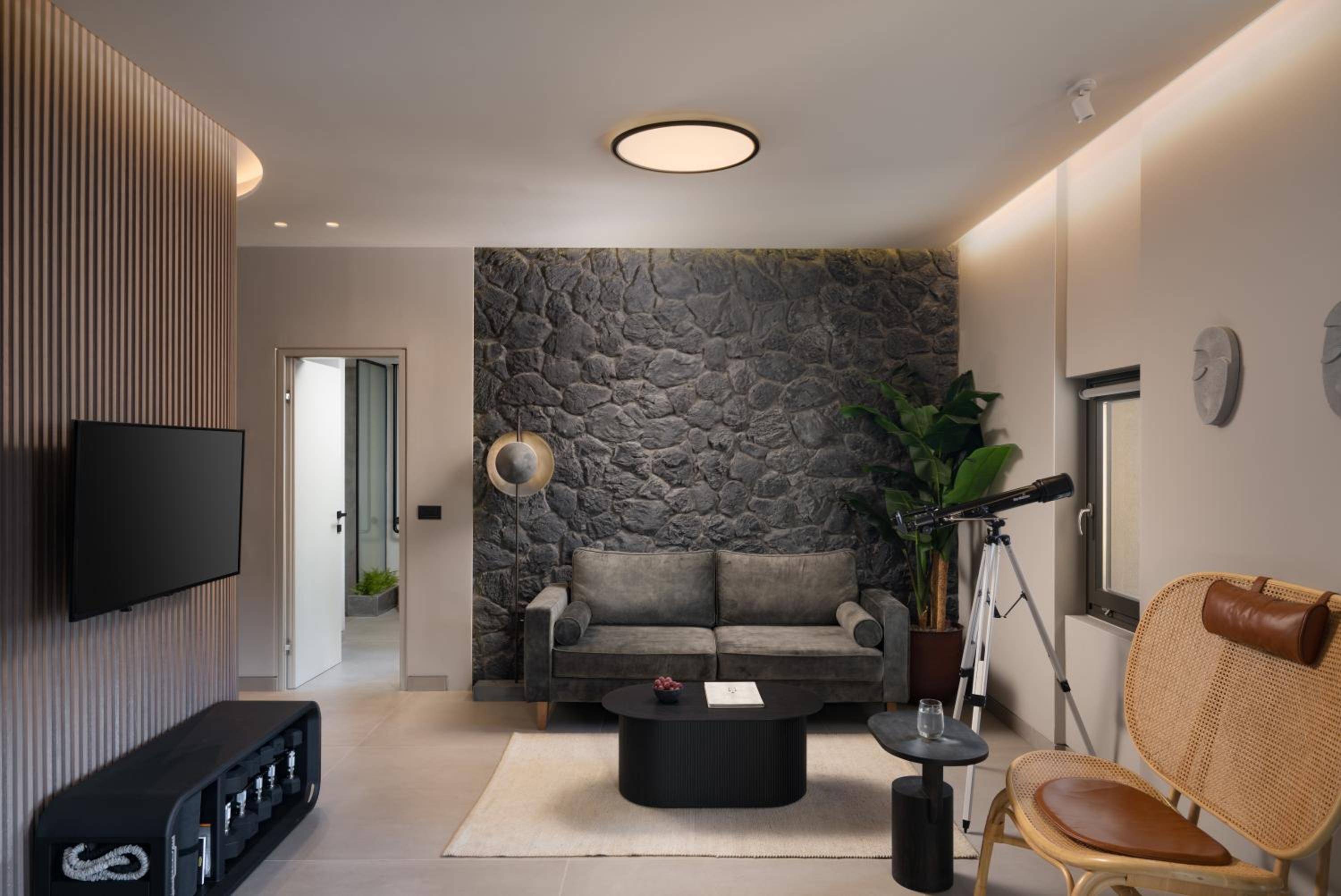Executive Two Bedroom Suite with Private Heated Pool and Caldera View - Photo 28