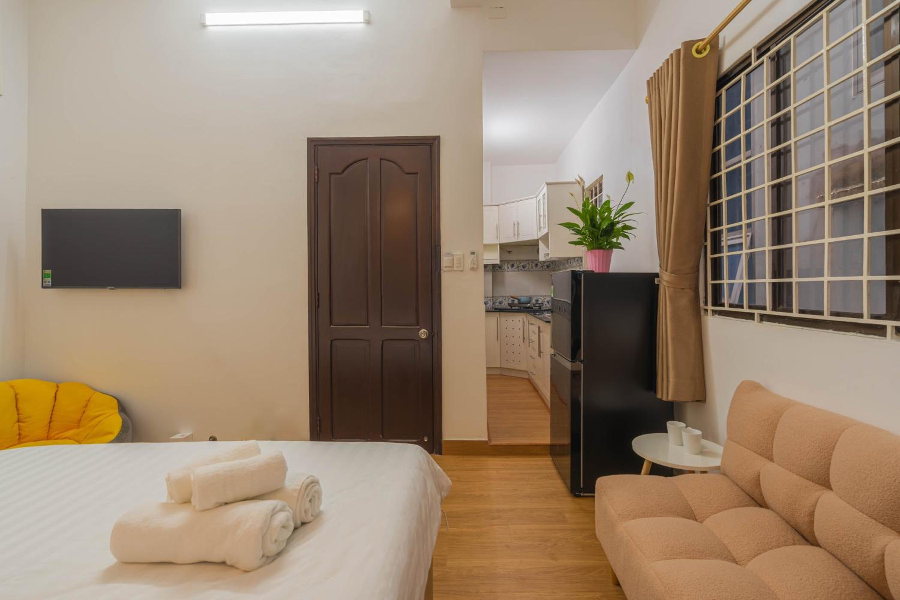 One-Bedroom Apartment