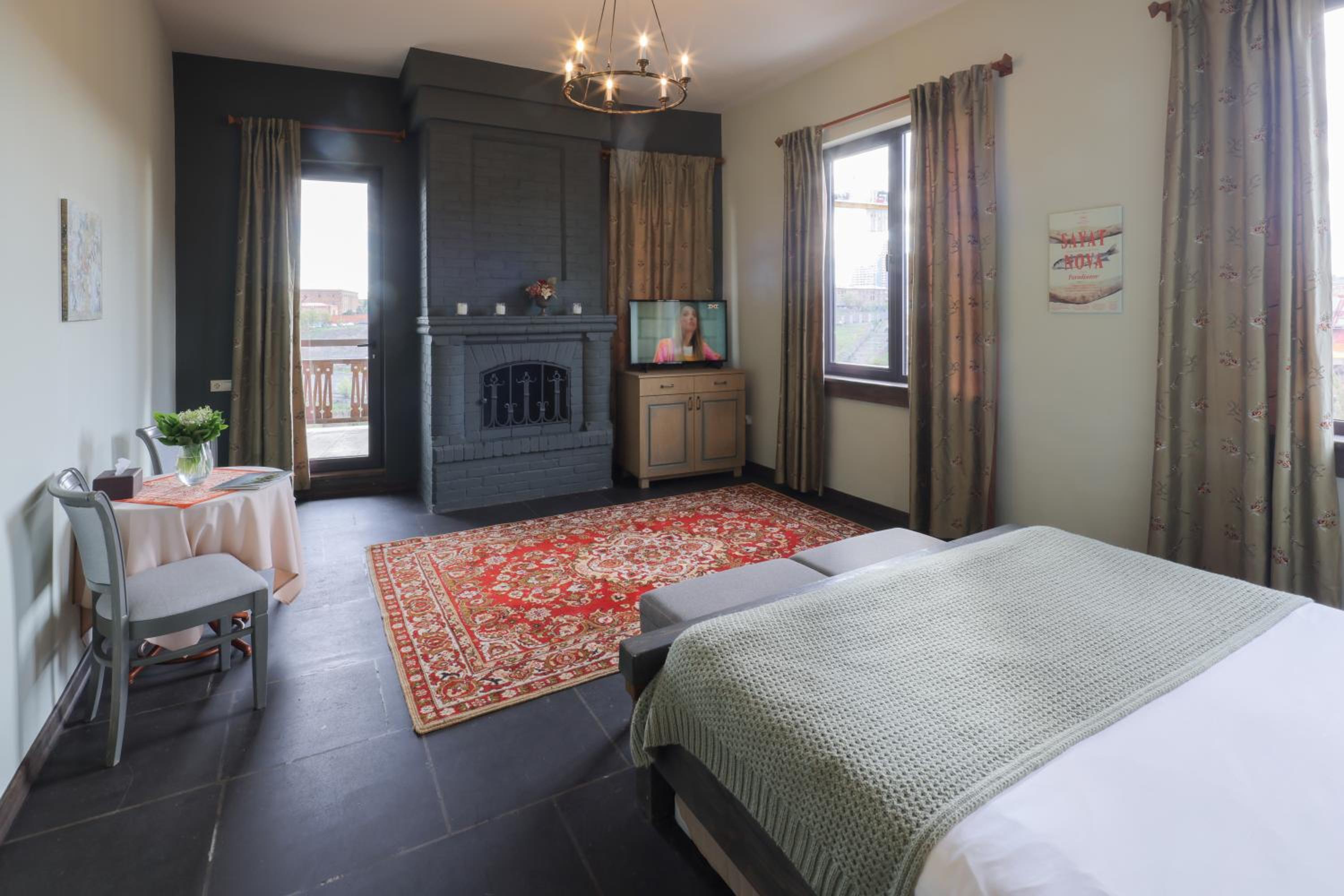 Family Suite with Balcony photo 3
