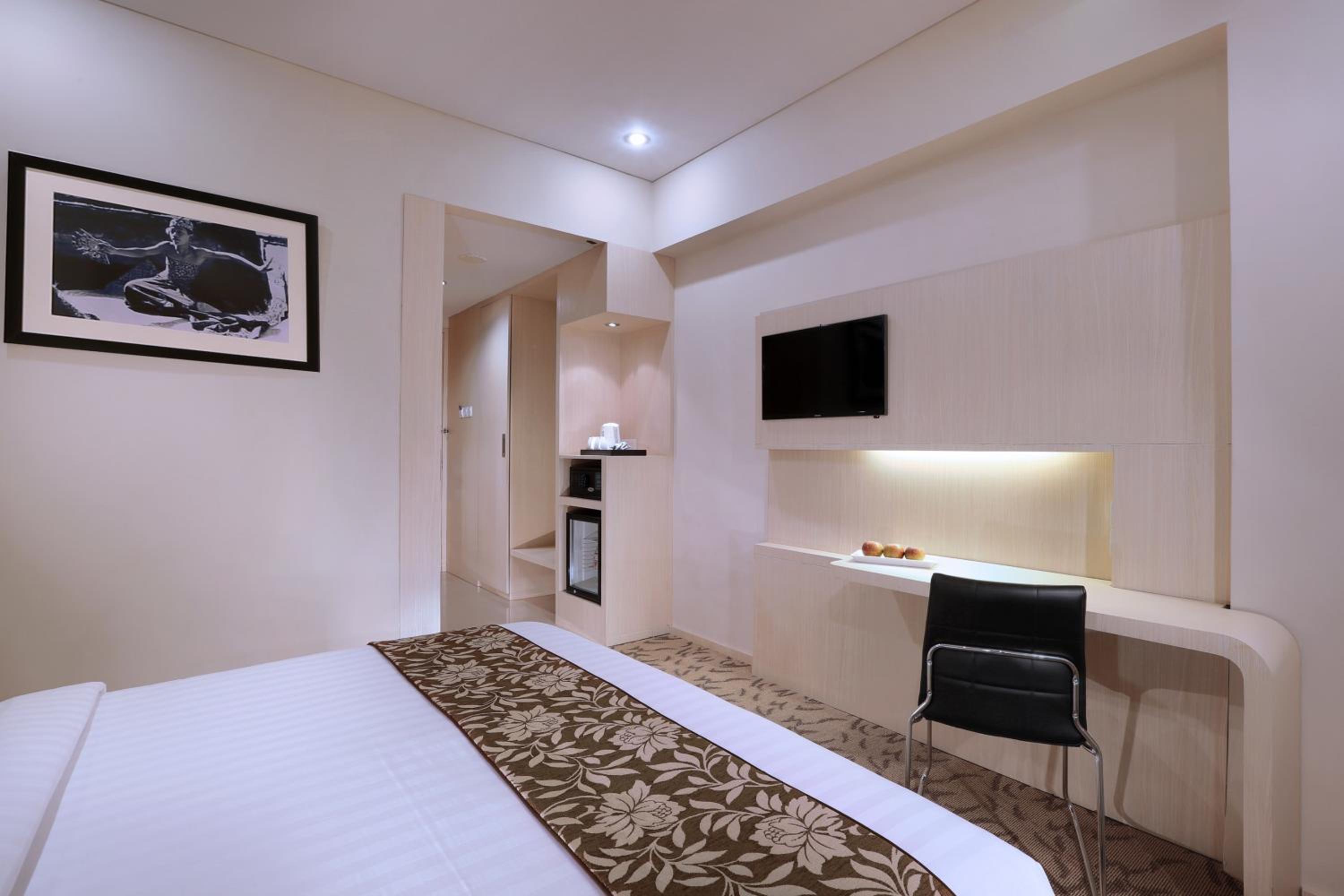 Deluxe Double or Twin Room - Photo 5