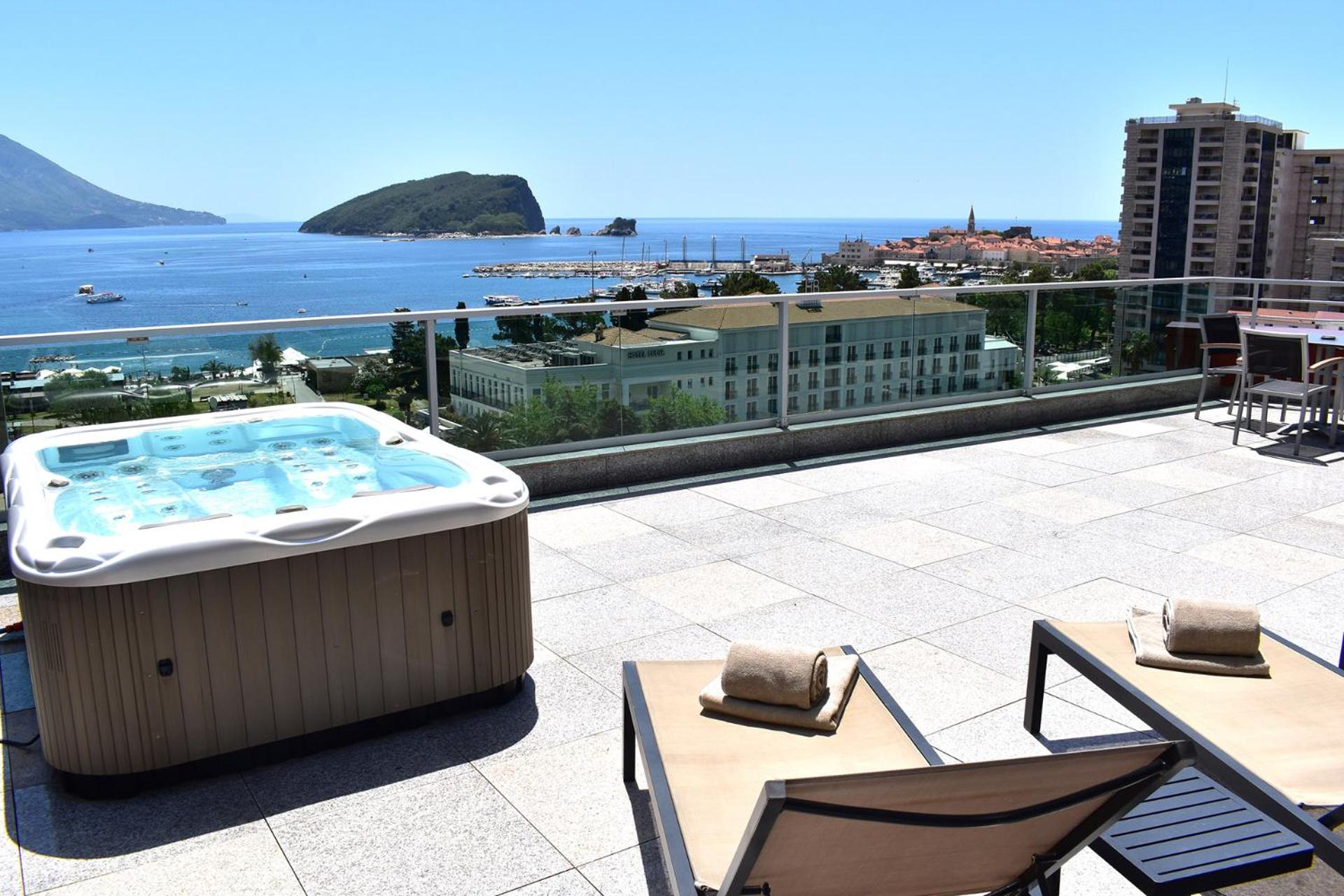 Superior Suite with Terrace and Sea View photo 3