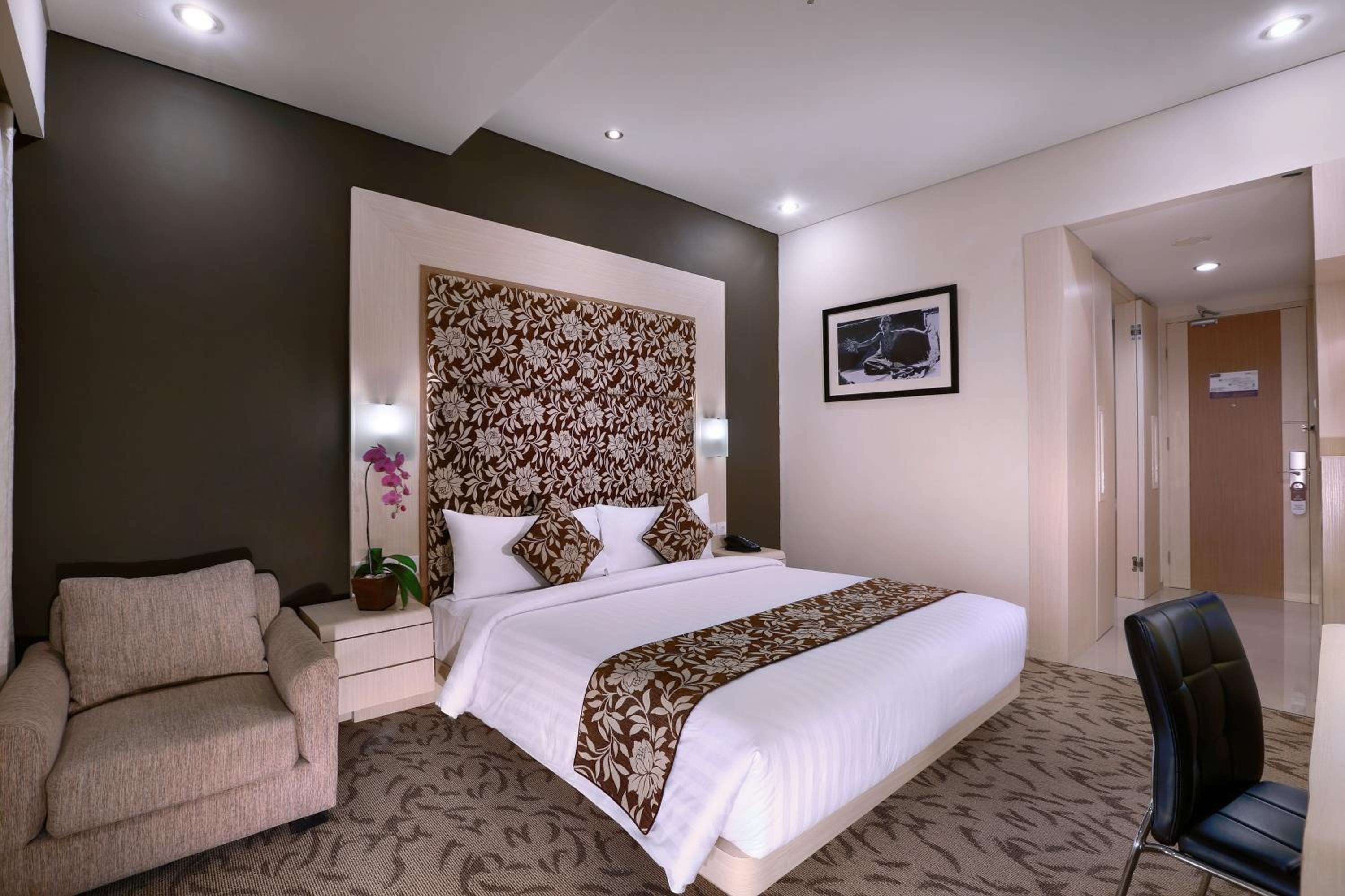 Deluxe Double or Twin Room - Photo 3