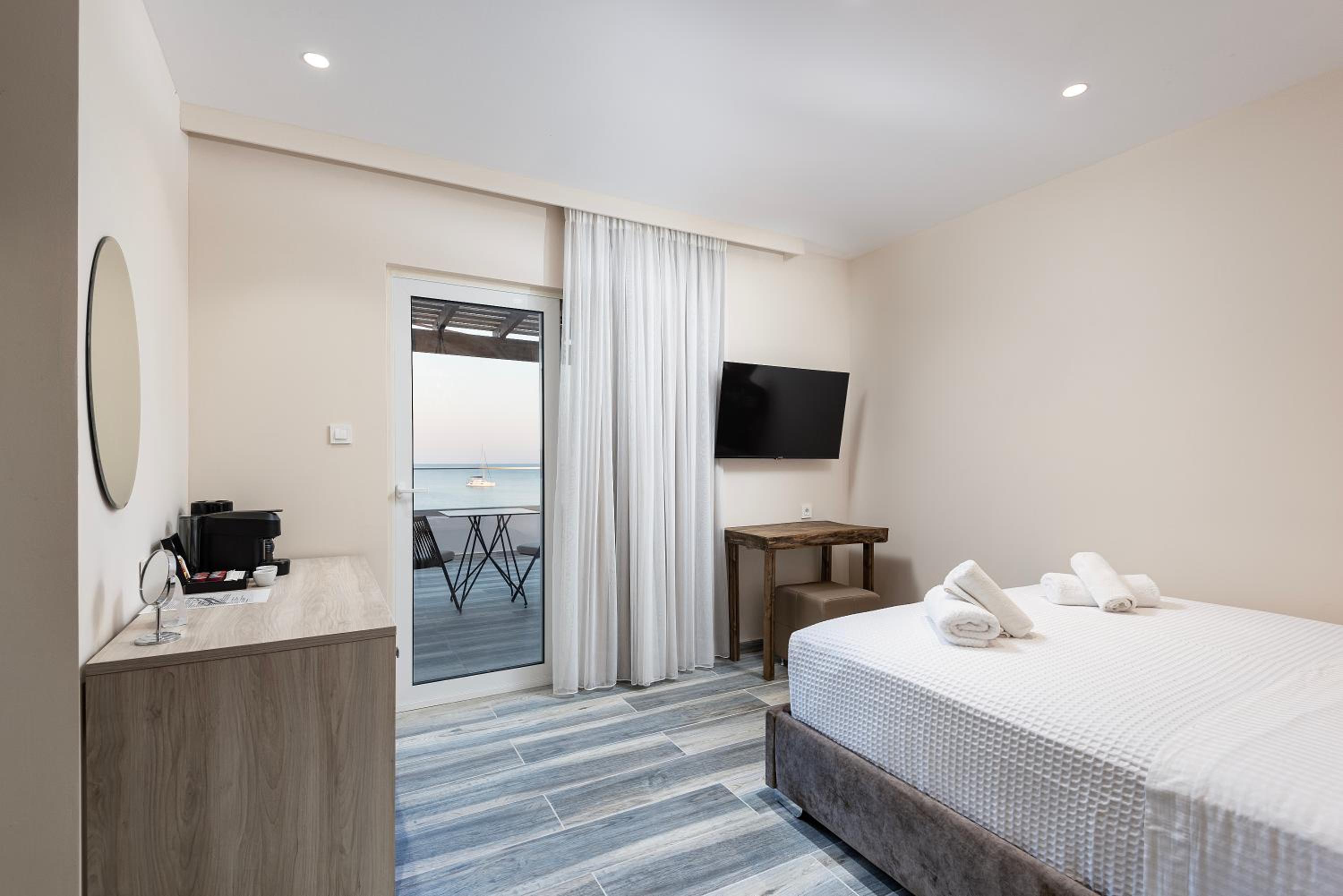 Deluxe Double Room - Annex photo 1