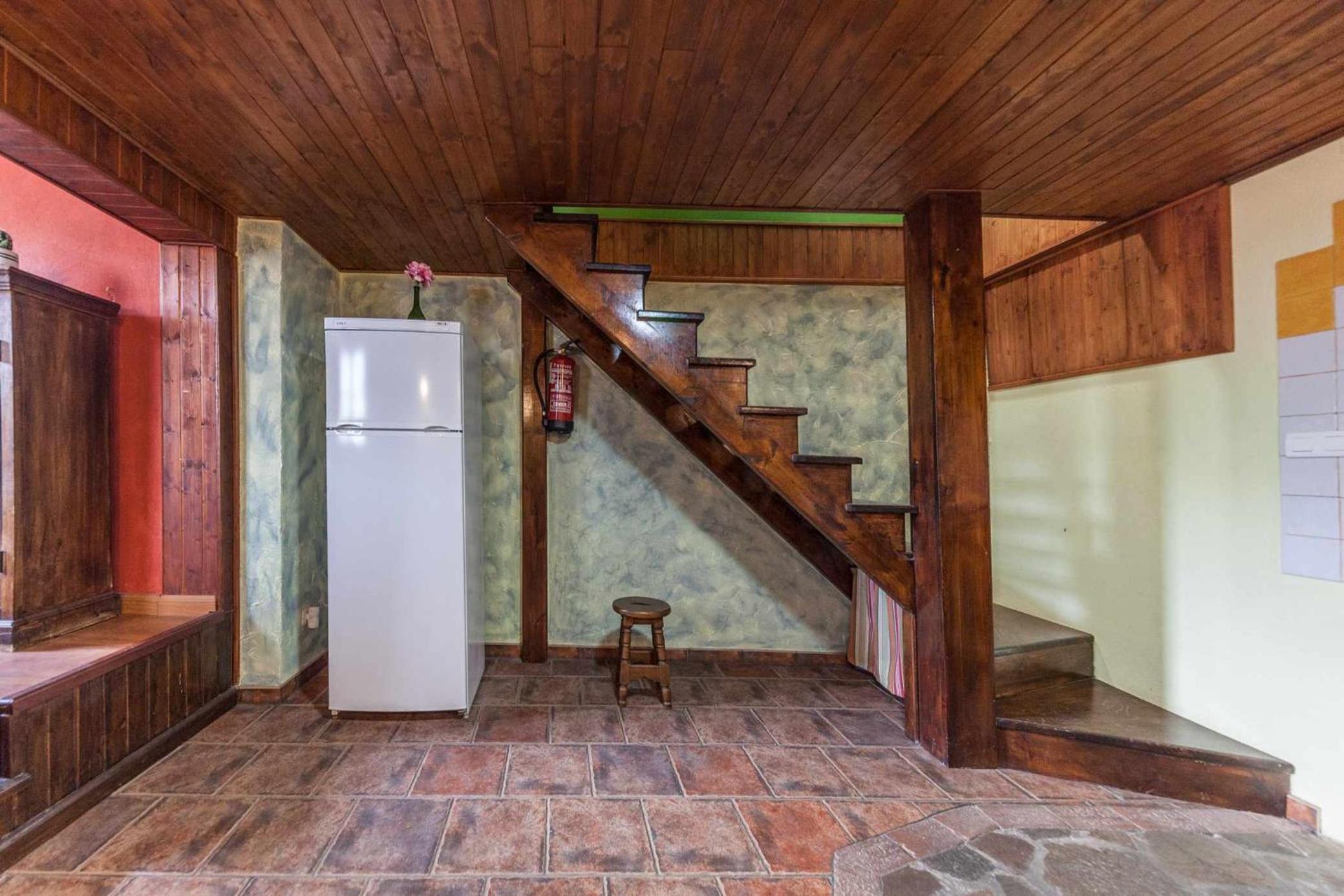 Two-Bedroom Apartment - Photo 11