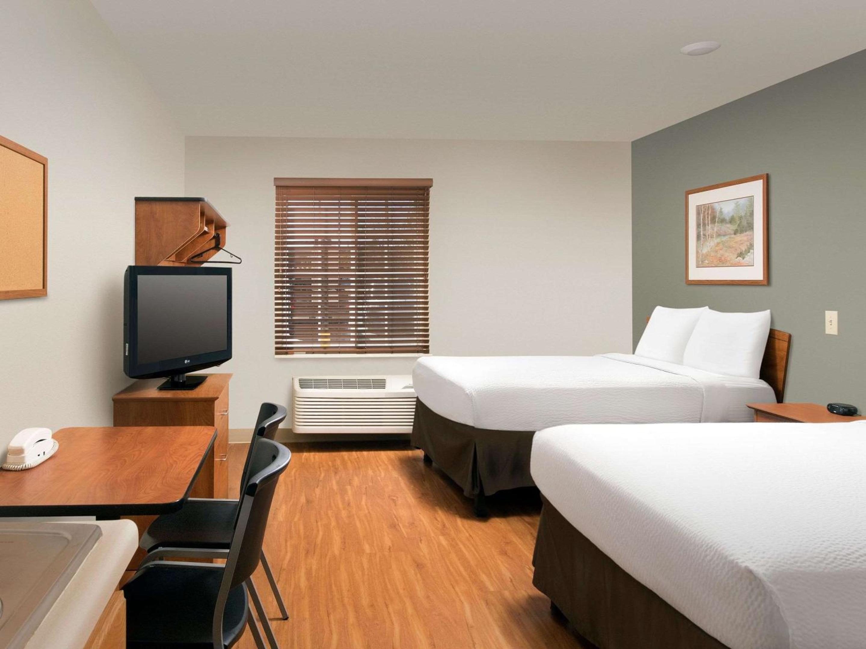 Standard Queen Room with Two Queen Beds - Non-Smoking
