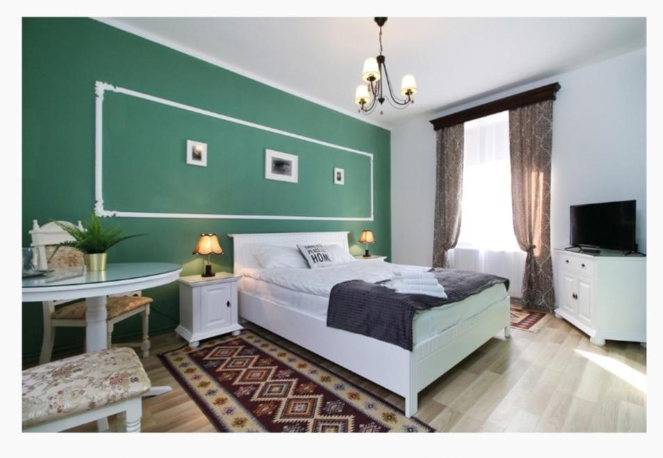 Double Room with Private Bathroom - Photo 1
