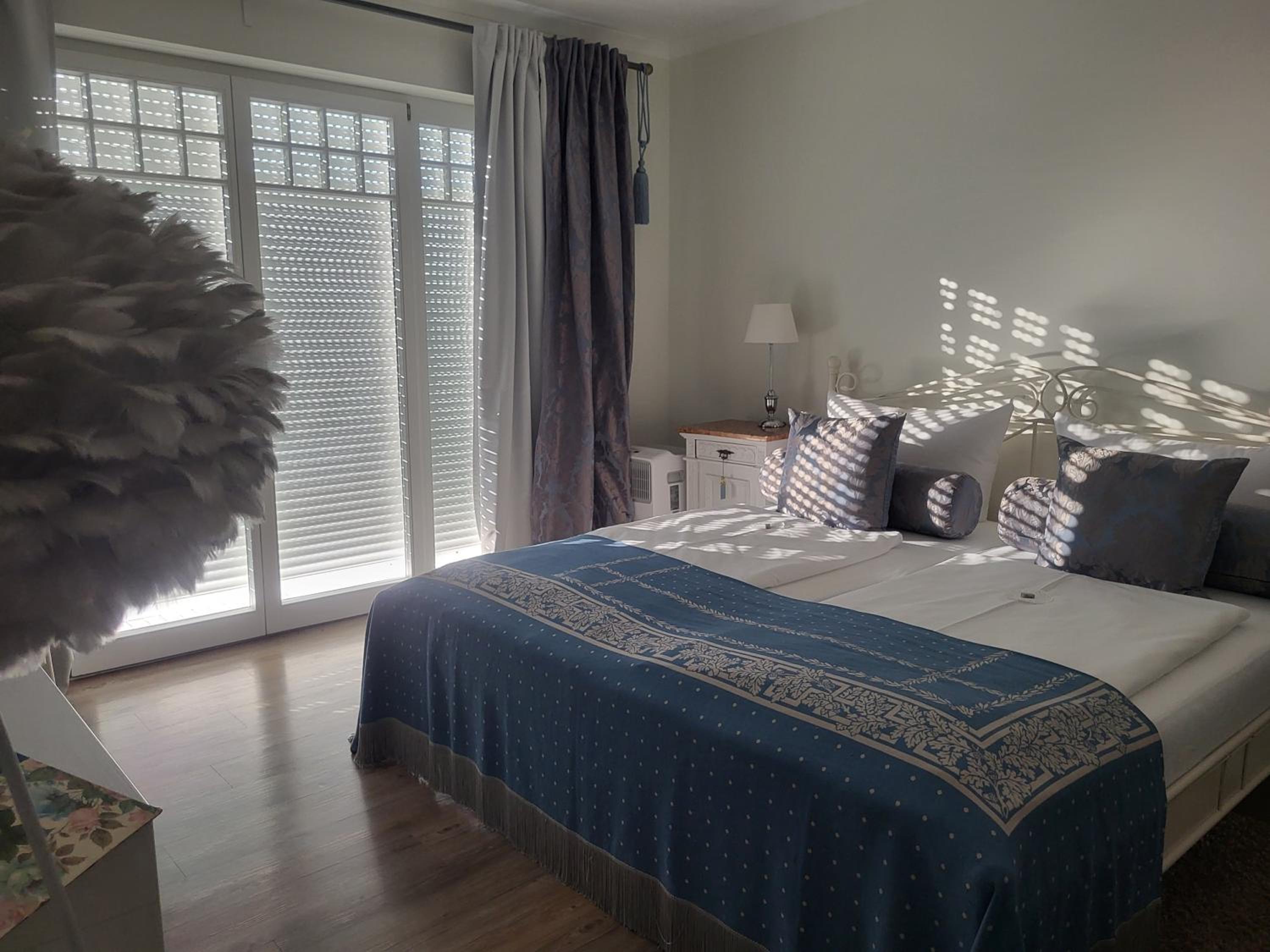 One-Bedroom Apartment with Terrace