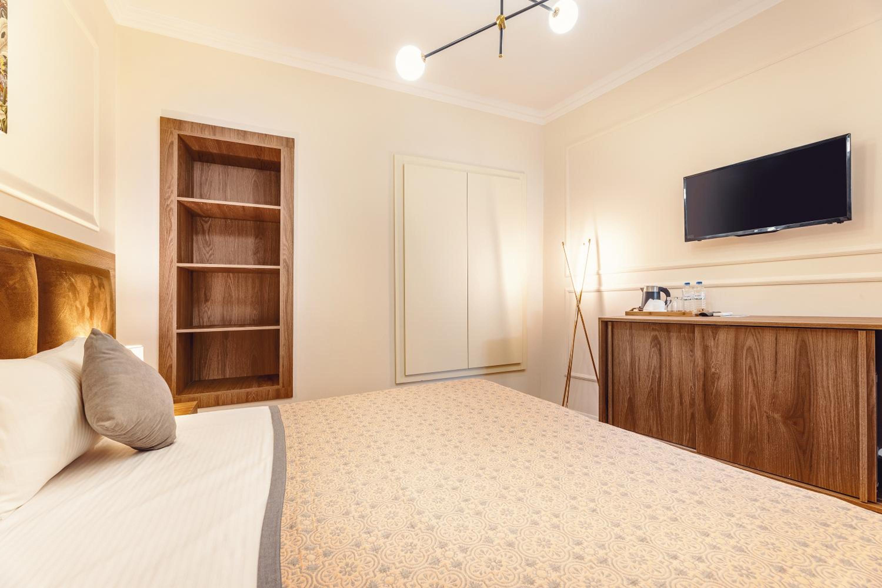 Standard Double or Twin Room photo 3