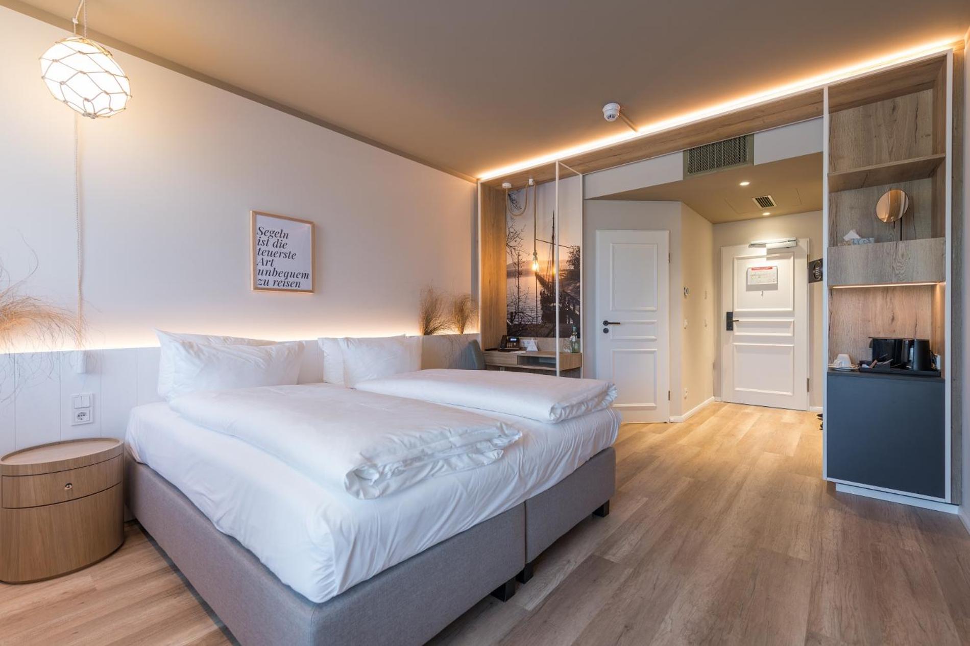 Comfort Double Room  - Land Side - Photo 1