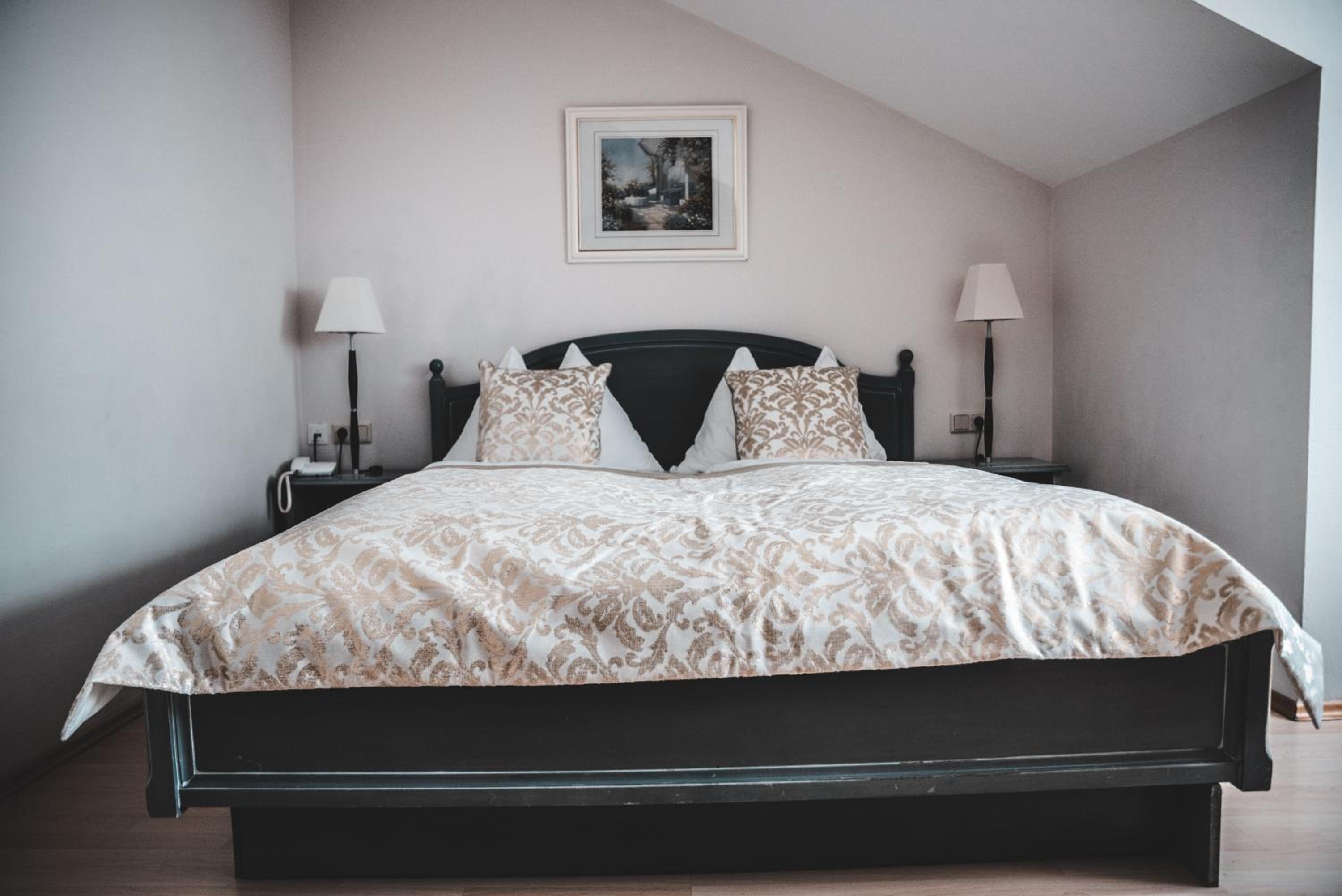 Standard Double Room - Photo 5