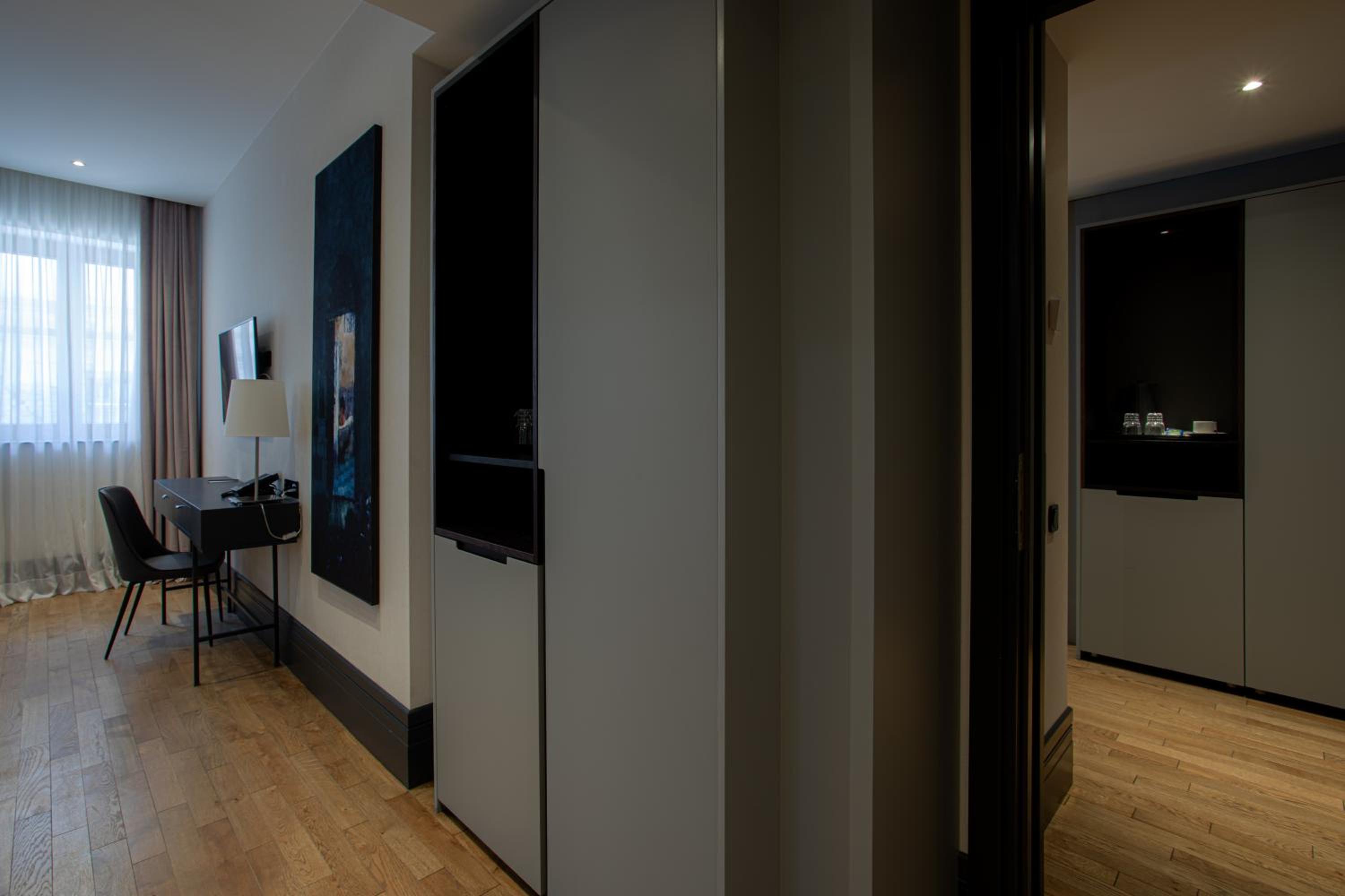 Superior Twin Room photo 3