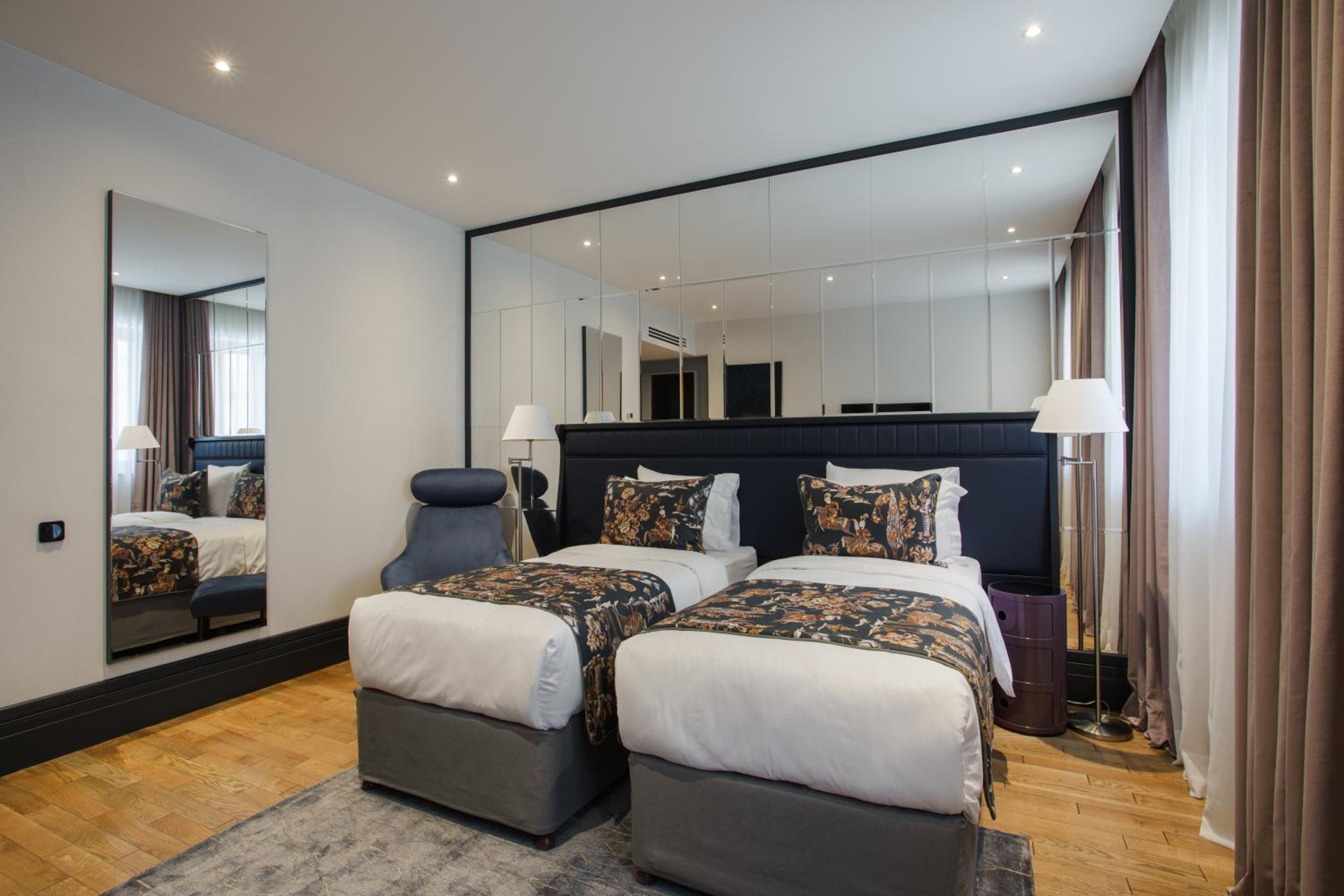 Superior Twin Room photo 2