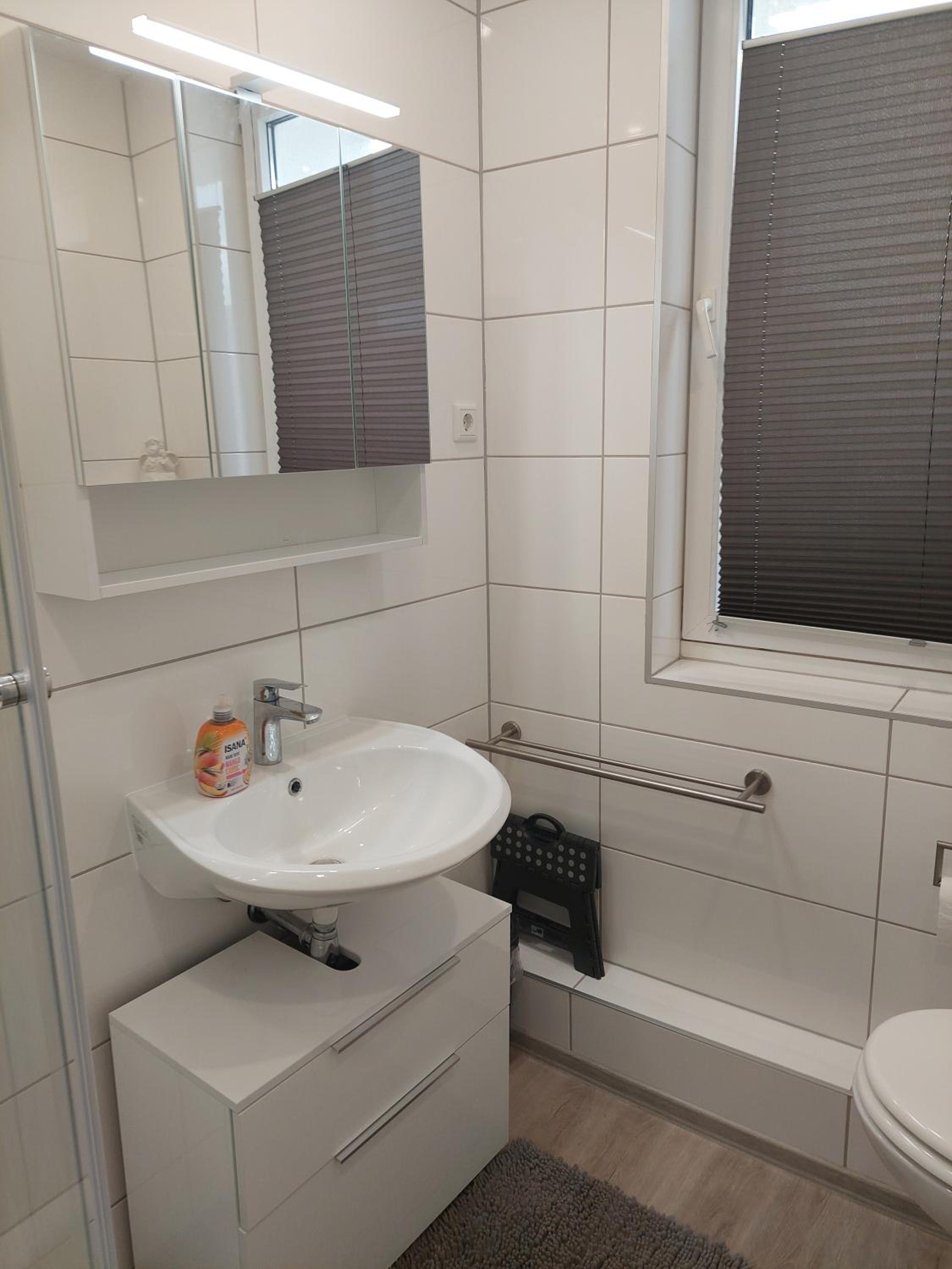 One-Bedroom Apartment with Garden photo 2
