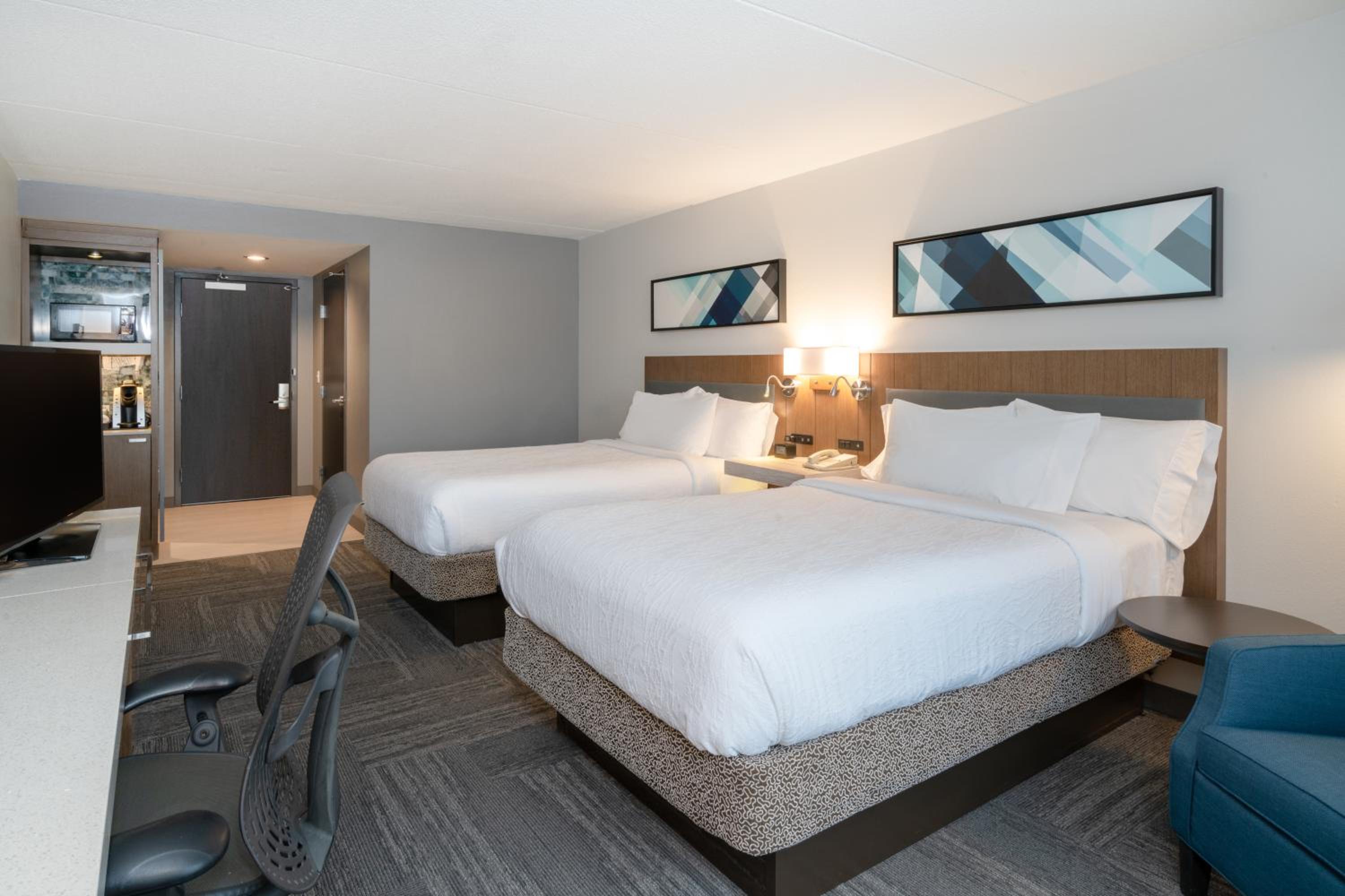 Double Room with Two Double Beds - Photo 4