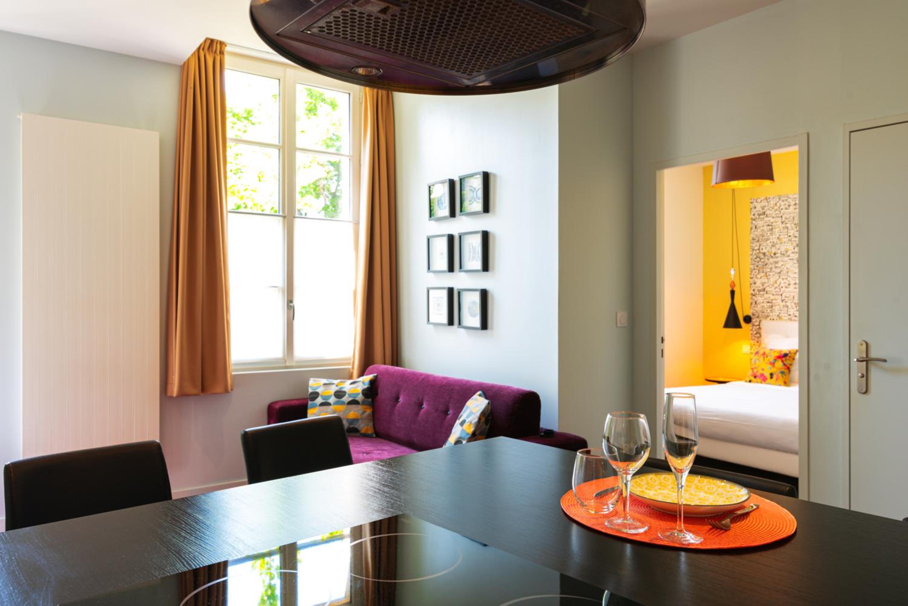 Apartment with Garden View - Photo 5