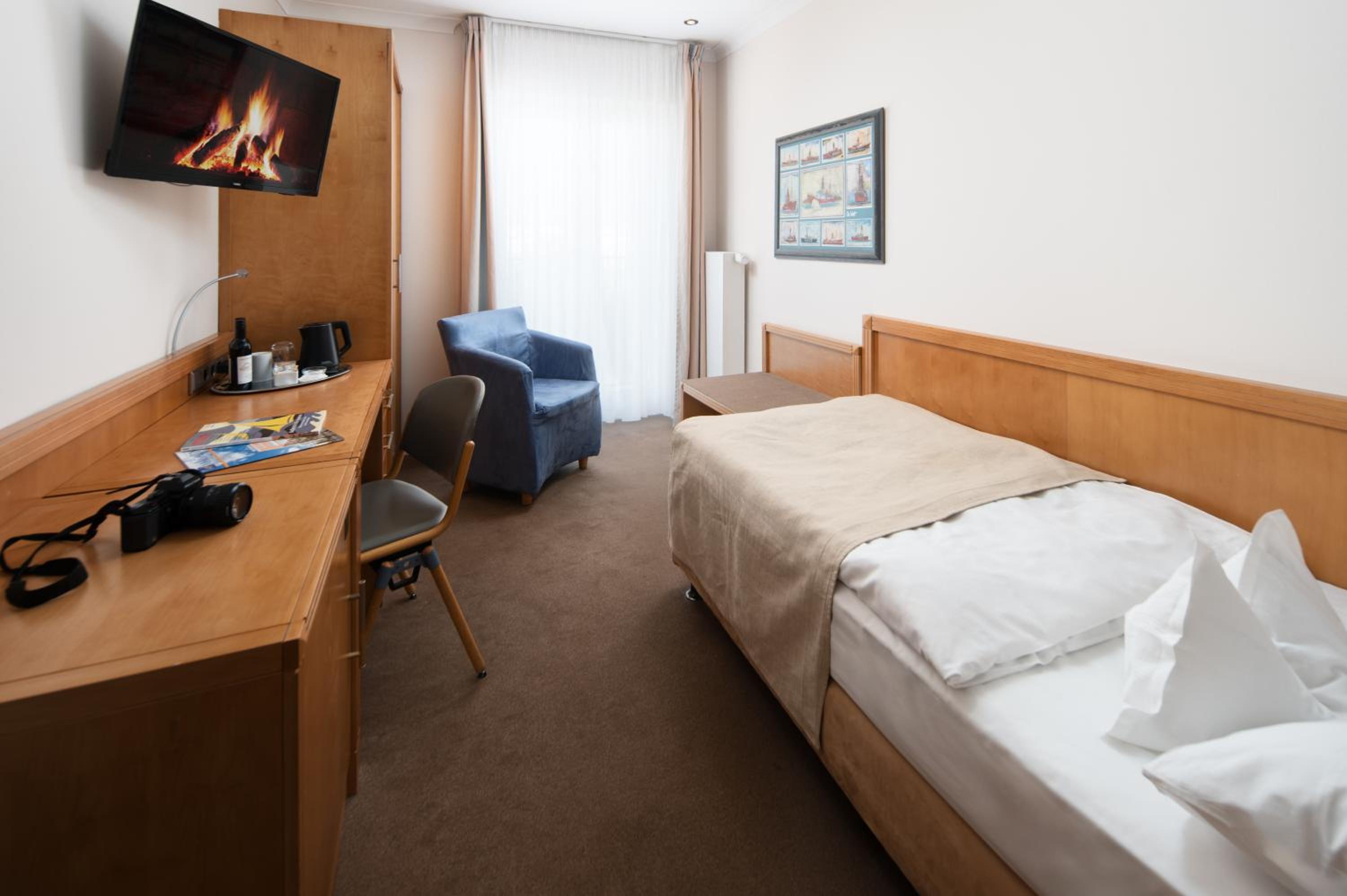 Small Single Room photo 1