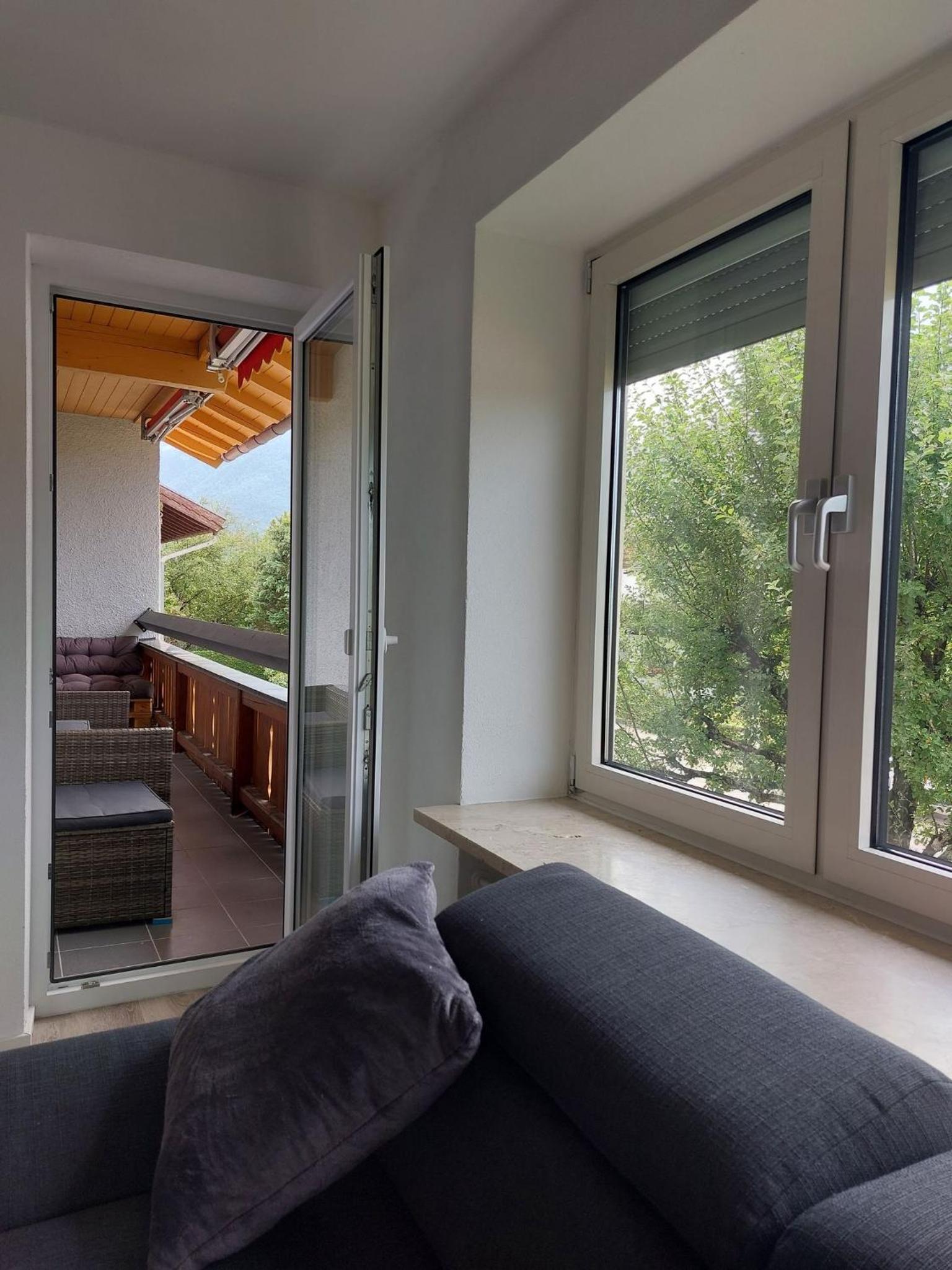 Apartment With Balcony photo 2