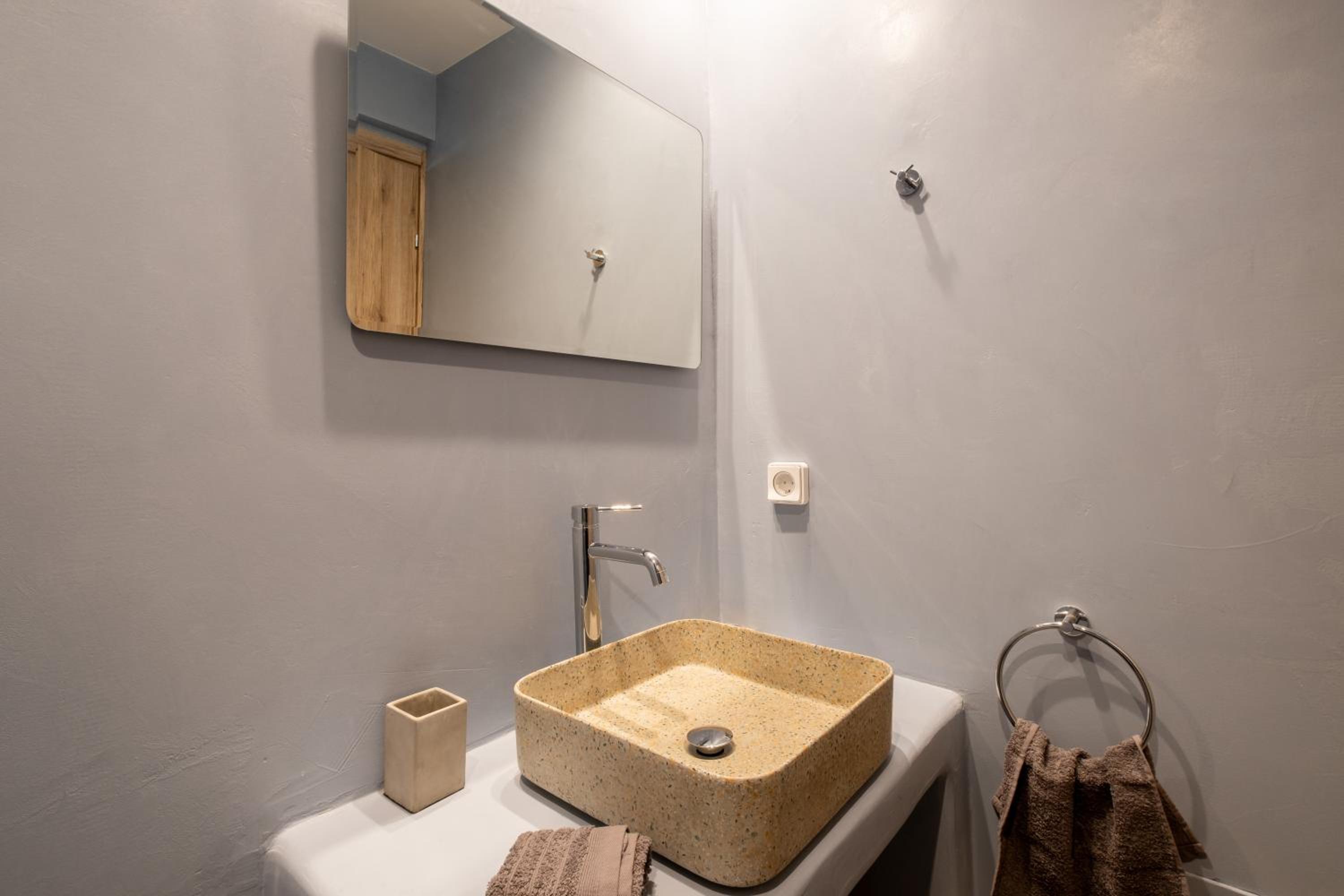 Junior Suite with Private Pool - Photo 6