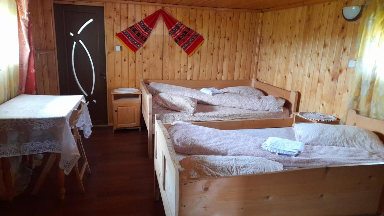 Seven-Bedroom House photo 2