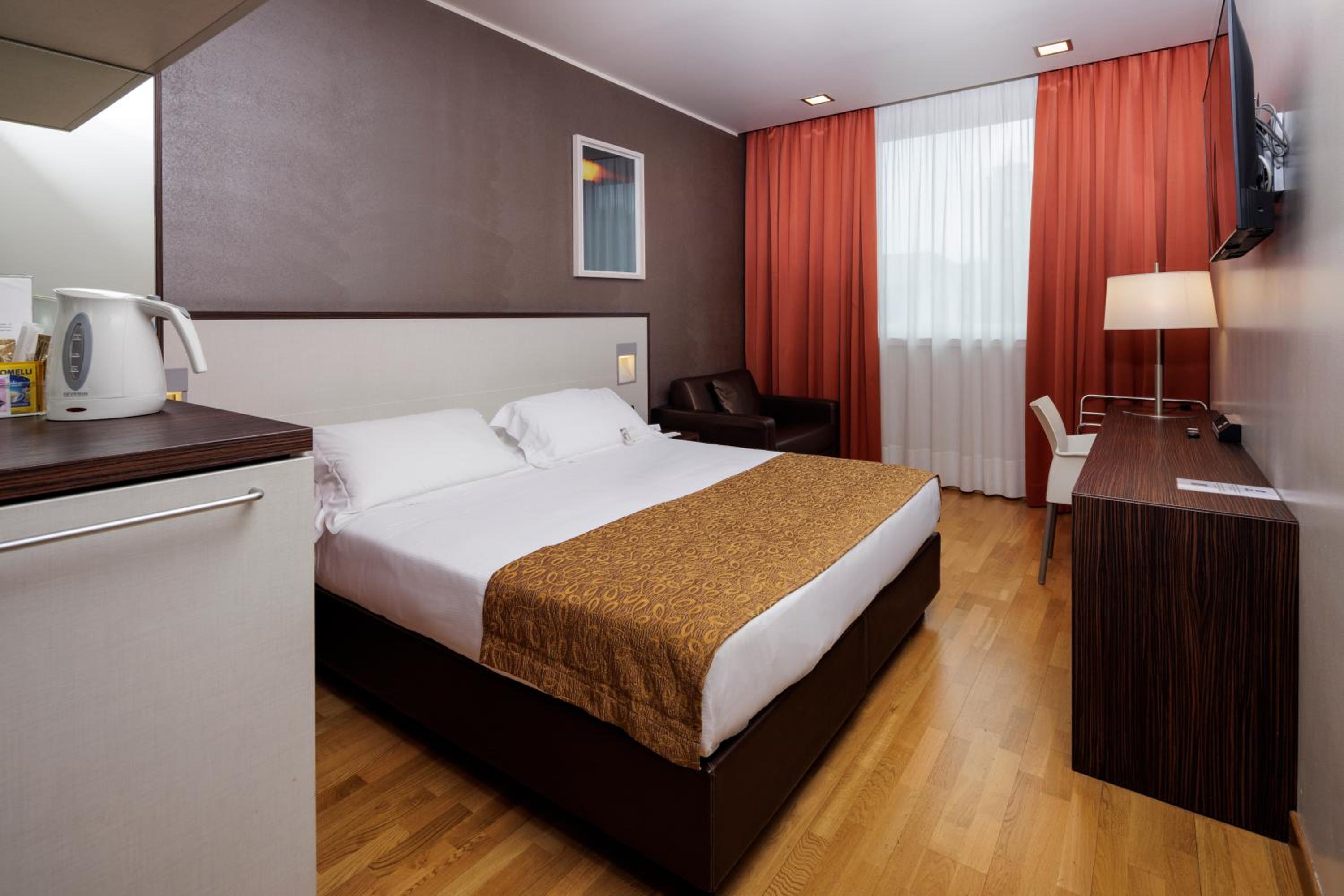 Comfort King Room - Photo 1