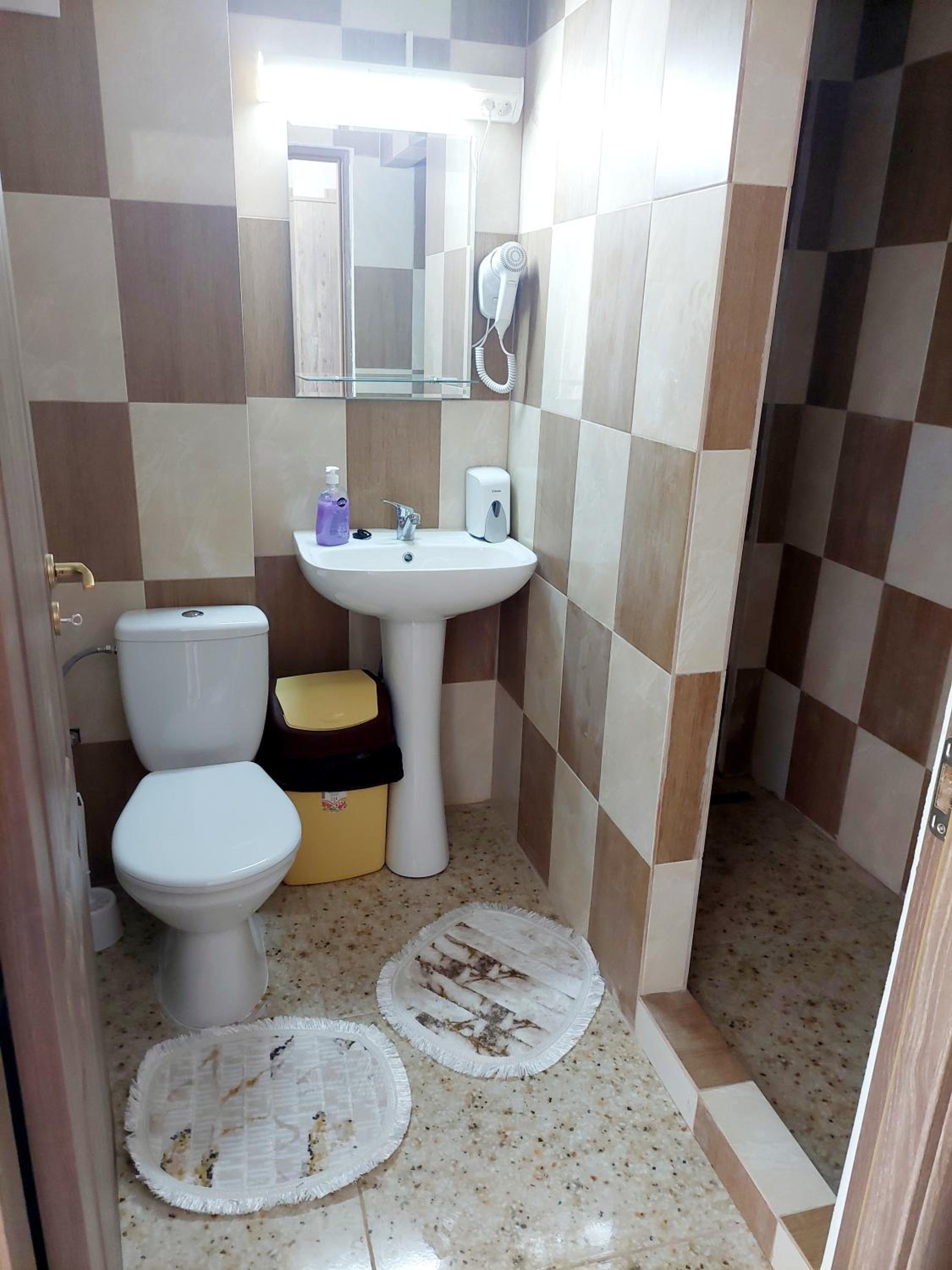 Double Room with Garden View - Photo 15