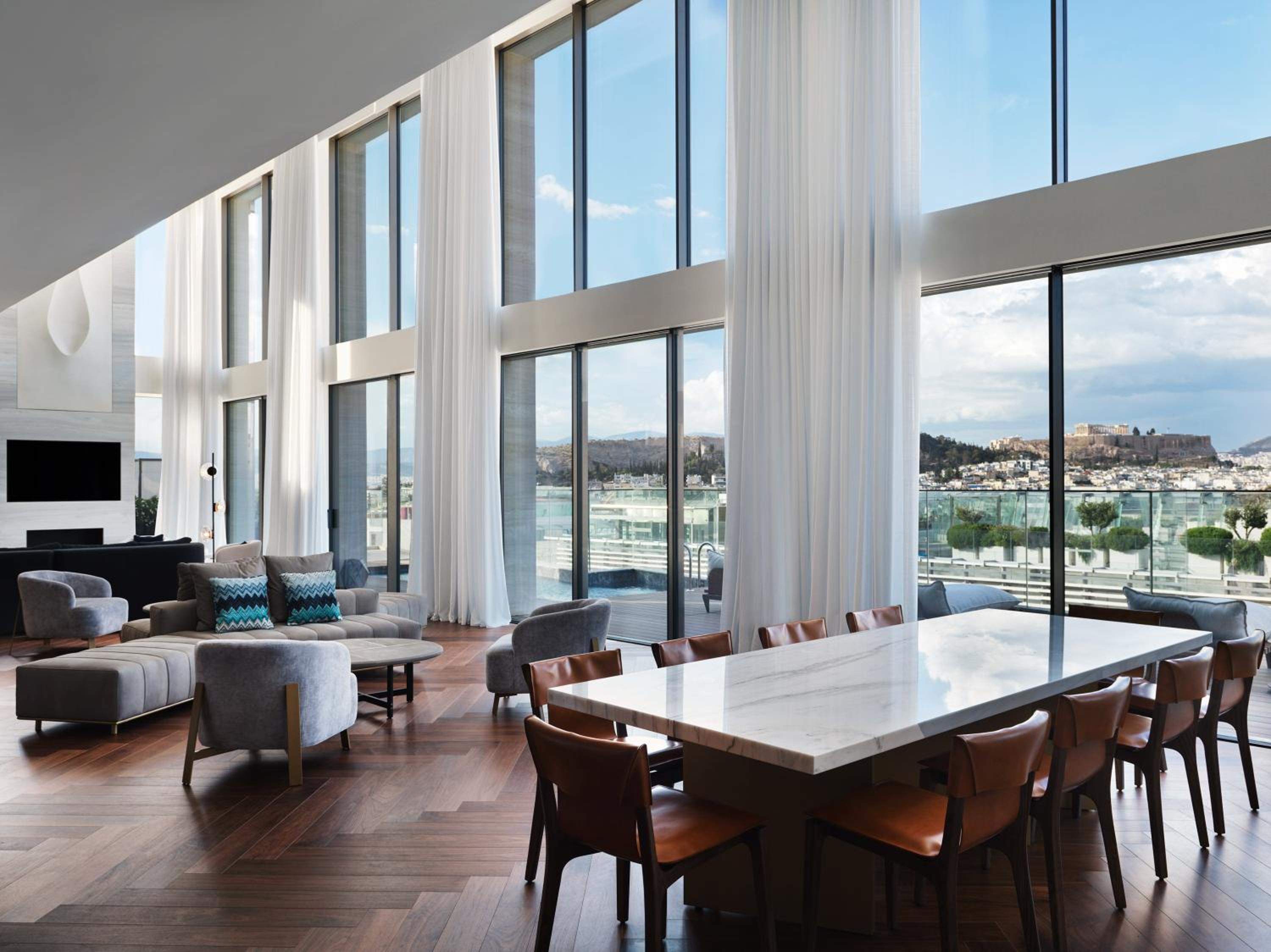 Penthouse King Suite