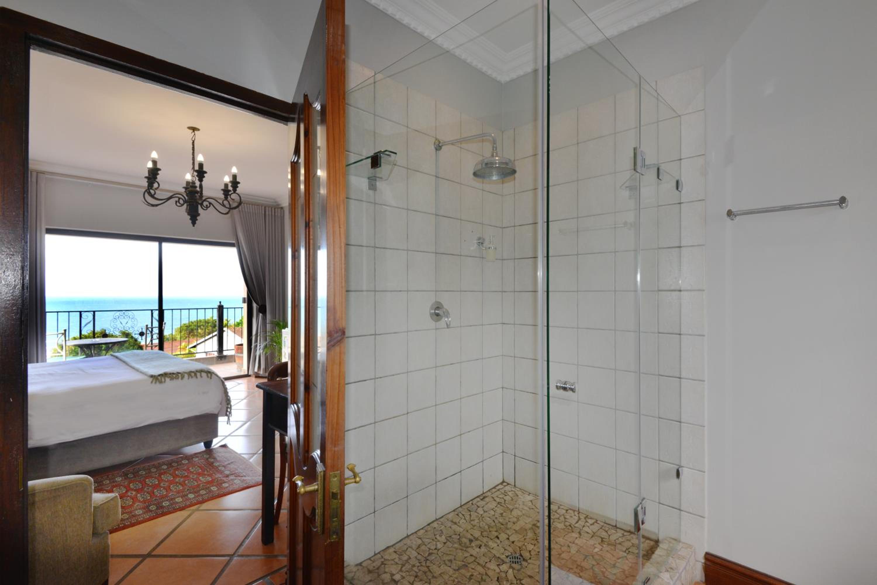 Luxury Double or Twin Room with Sea View photo 3