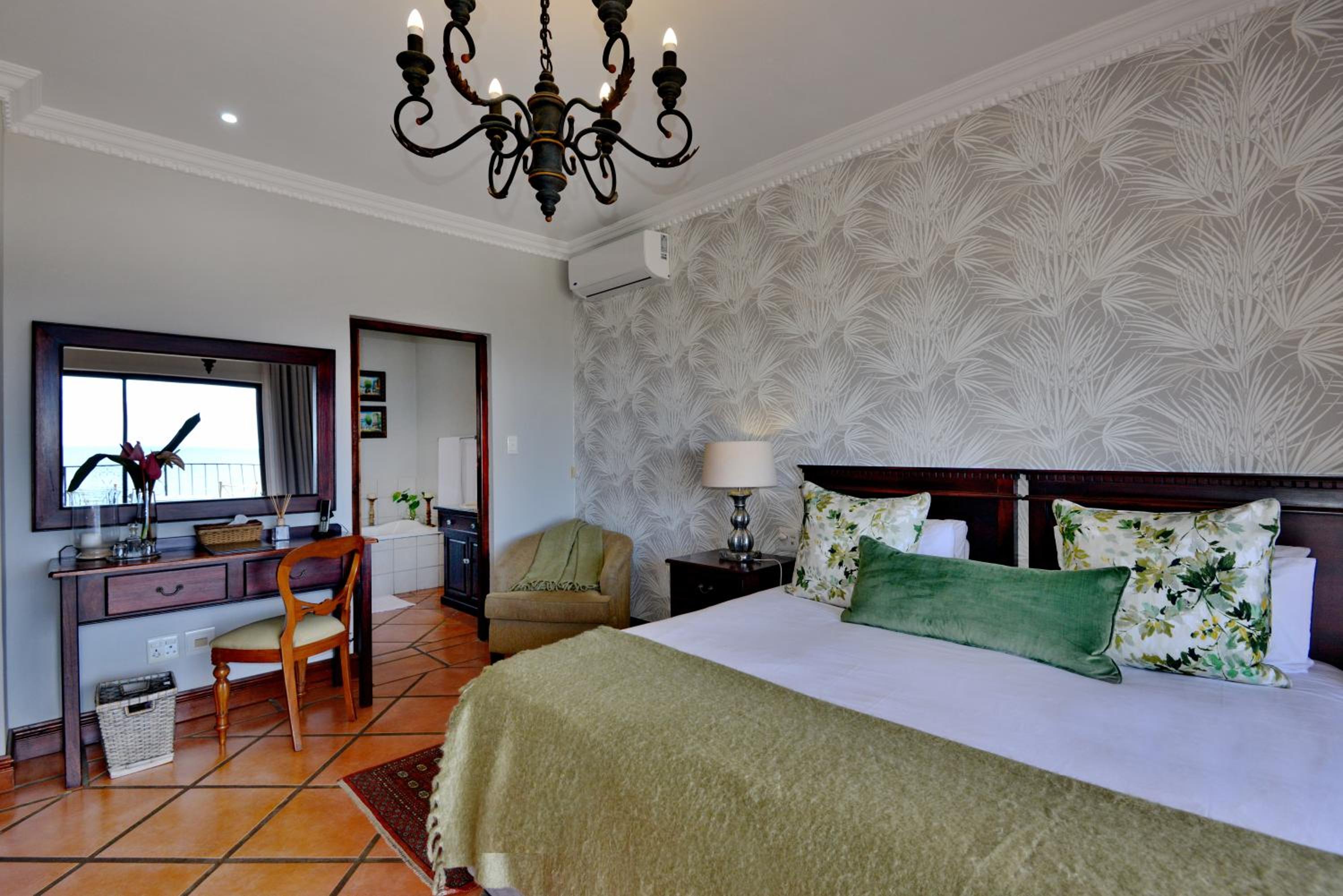 Luxury Double or Twin Room with Sea View