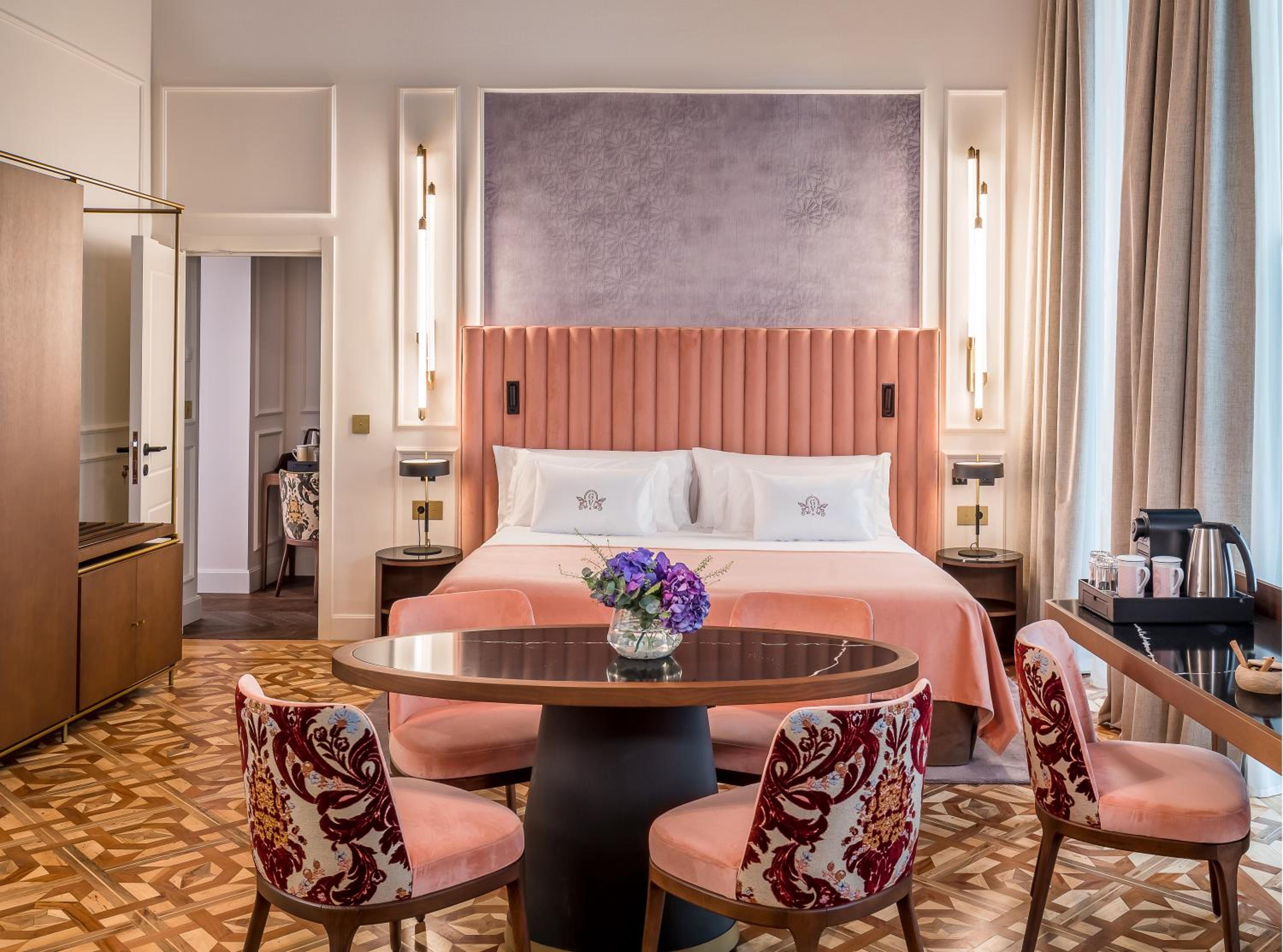 Suite familiar (2 adultos + 2 niños) Suite familiar (2 adultos + 2 niños)