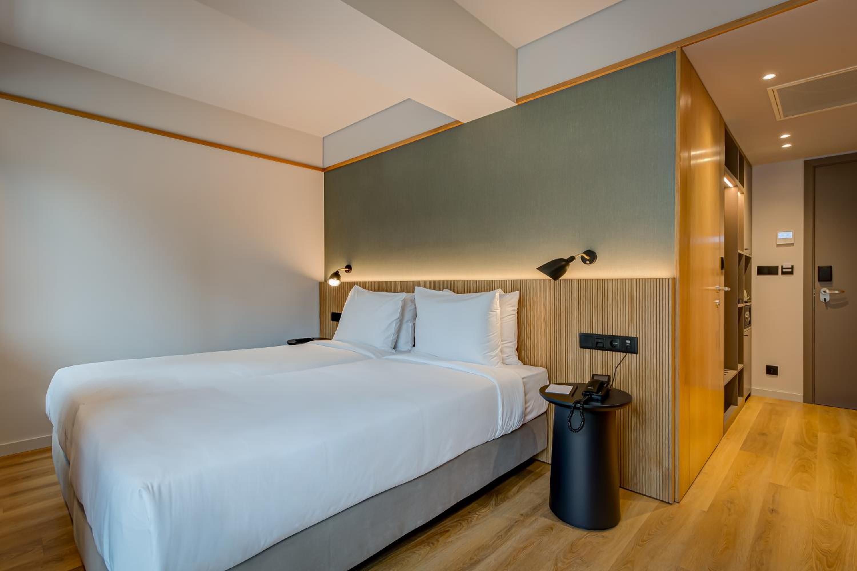 Triple Room - Photo 13