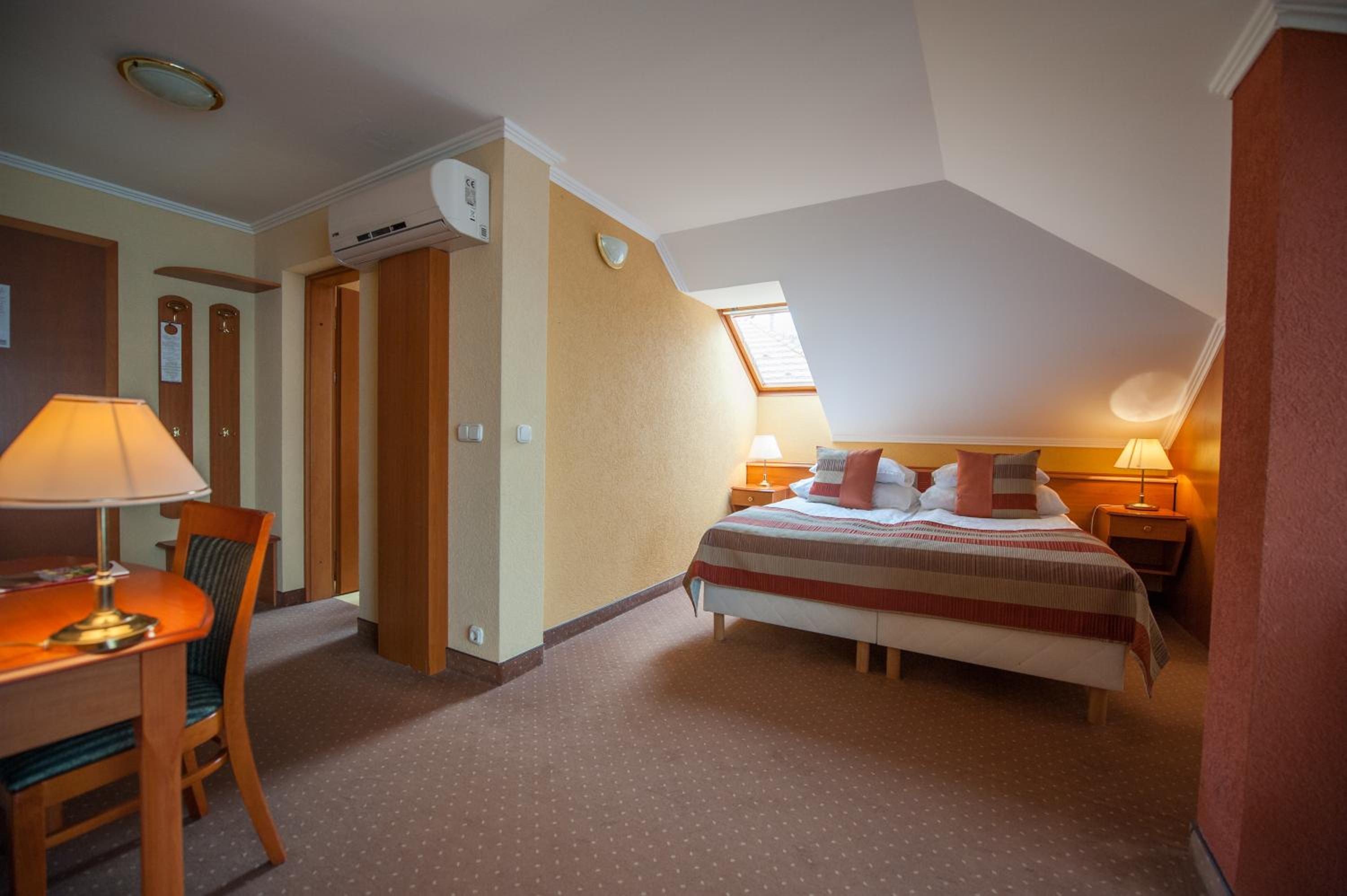 Standard Suite