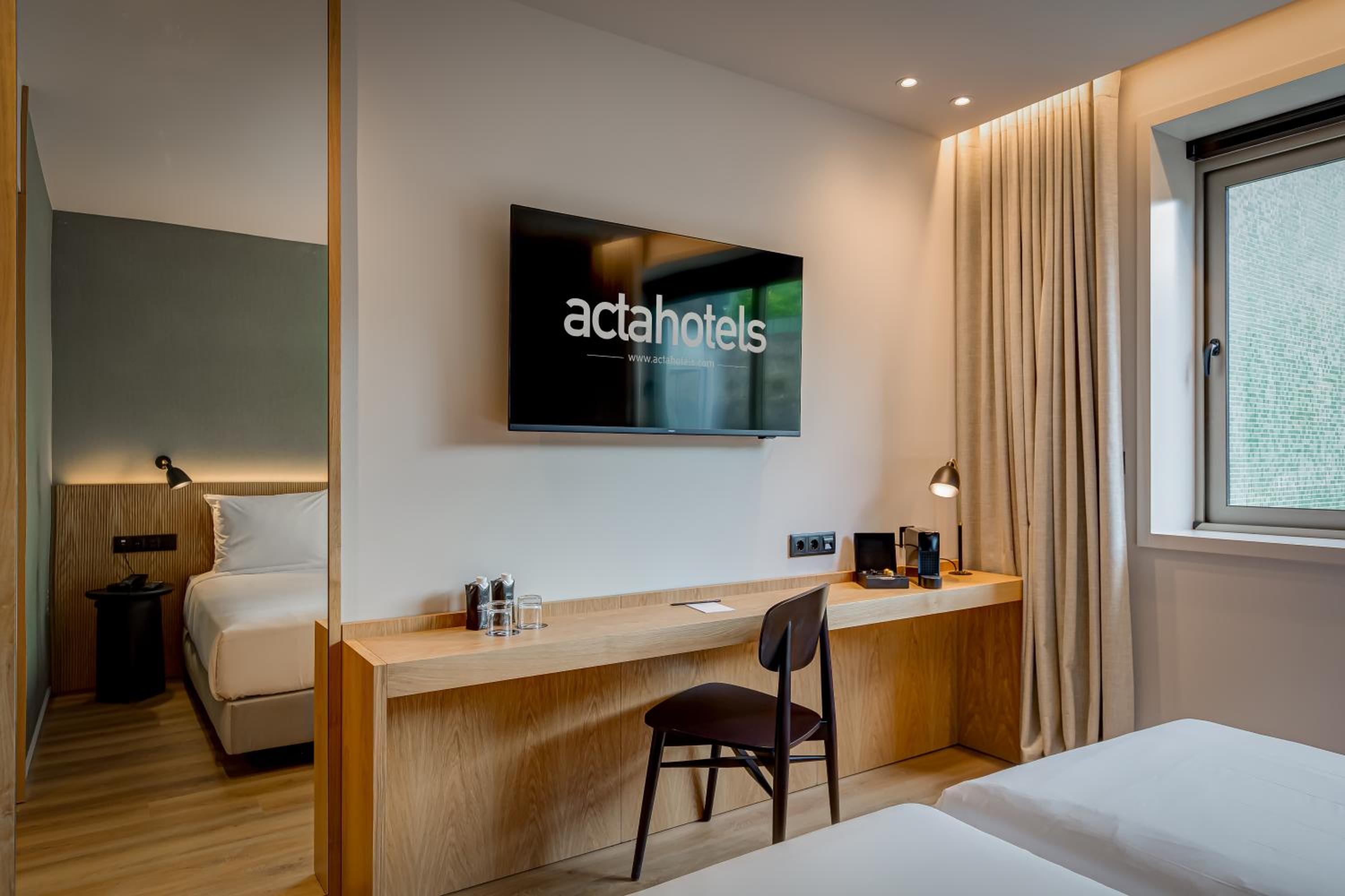 Double Room - Photo 18
