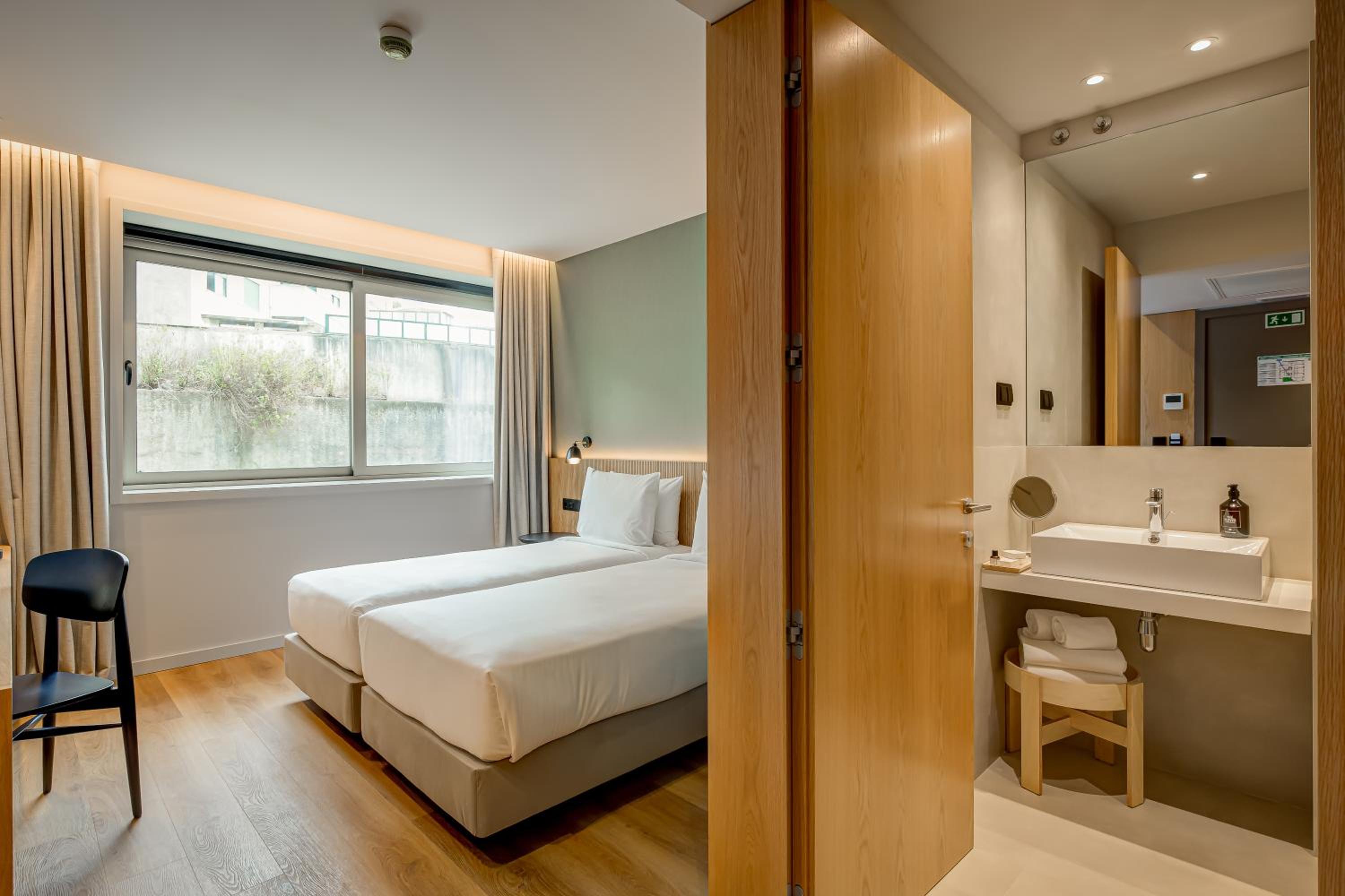 Double Room - Photo 21