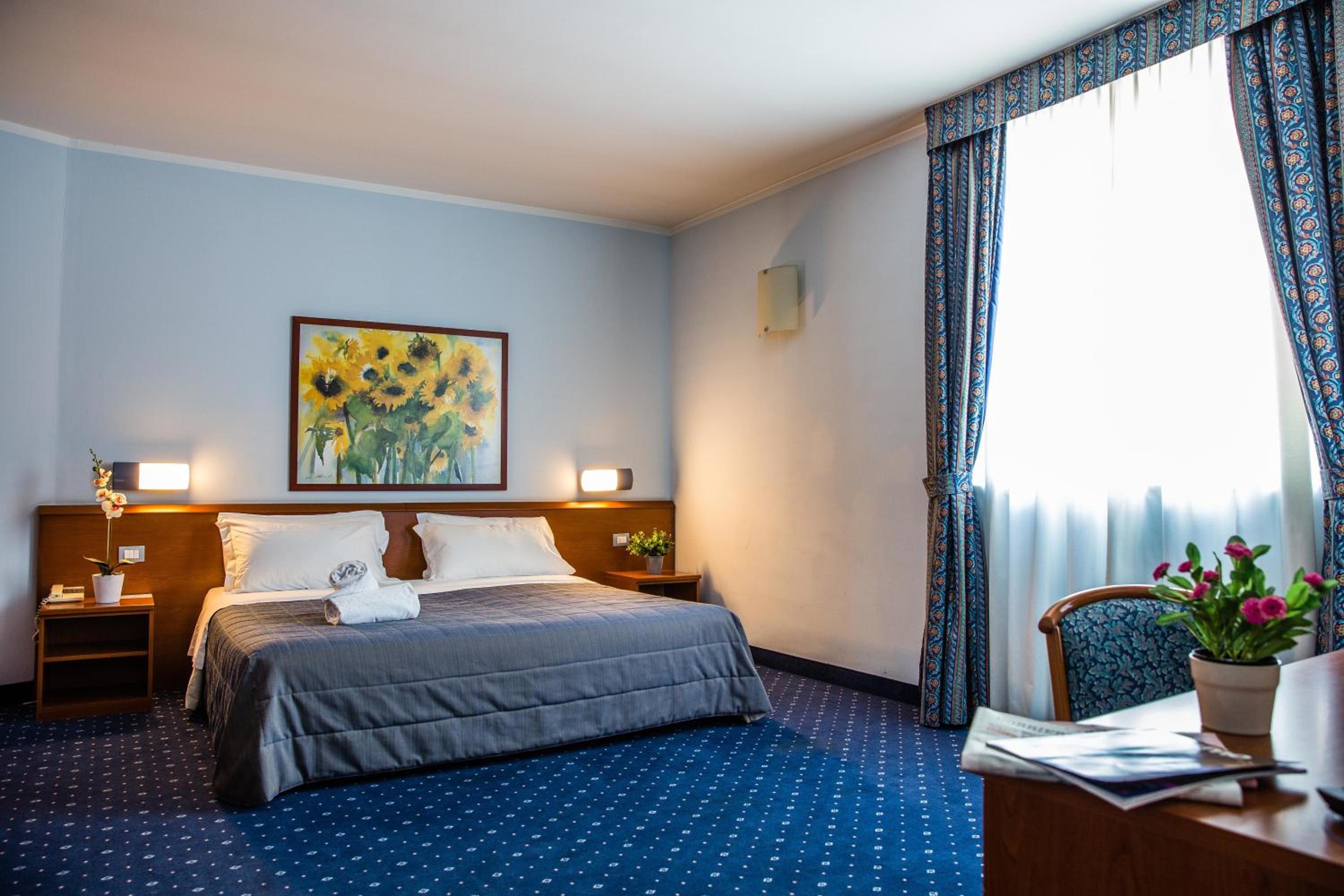 Double Room - Photo 3