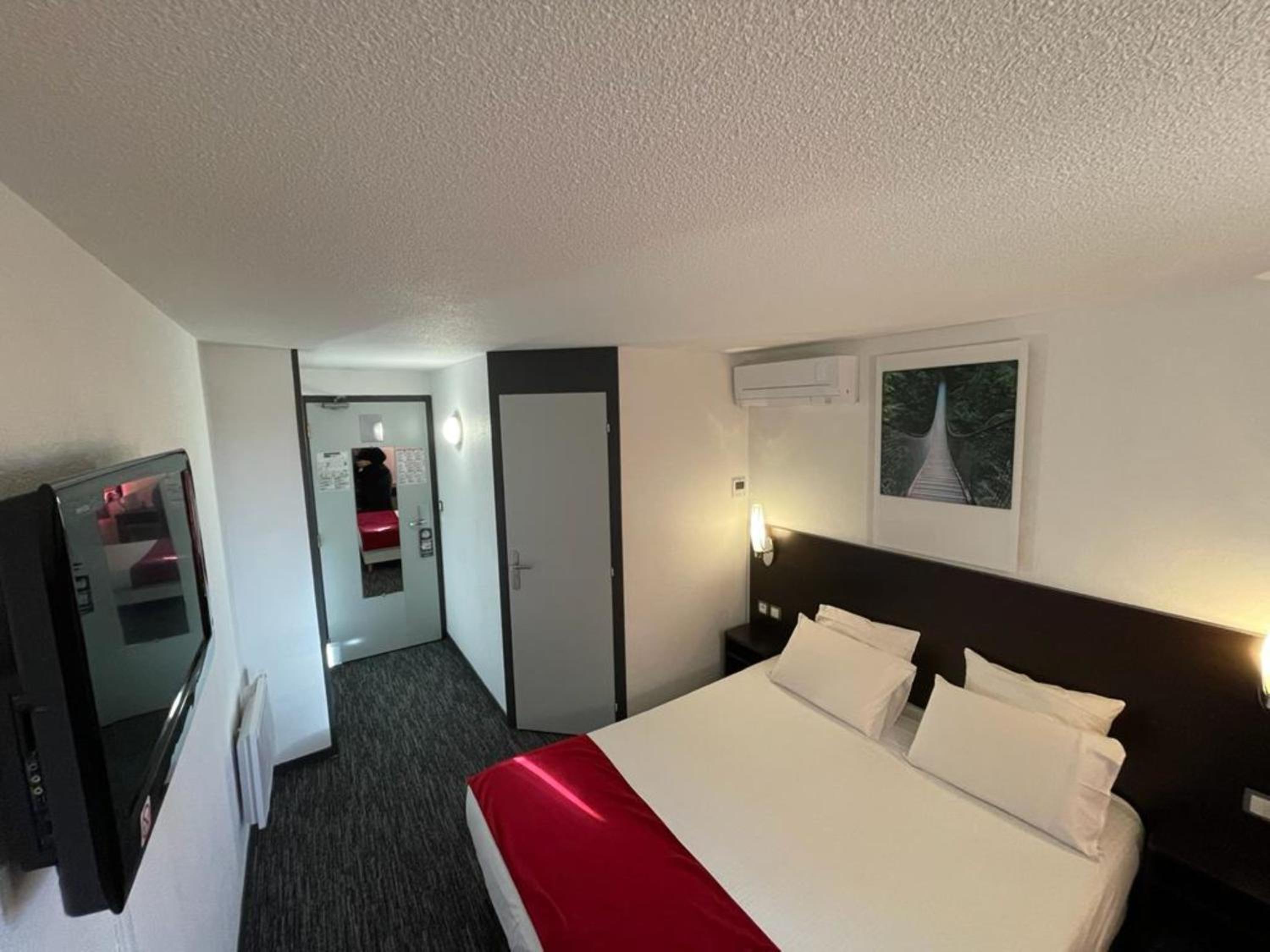 Double Room - Photo 1