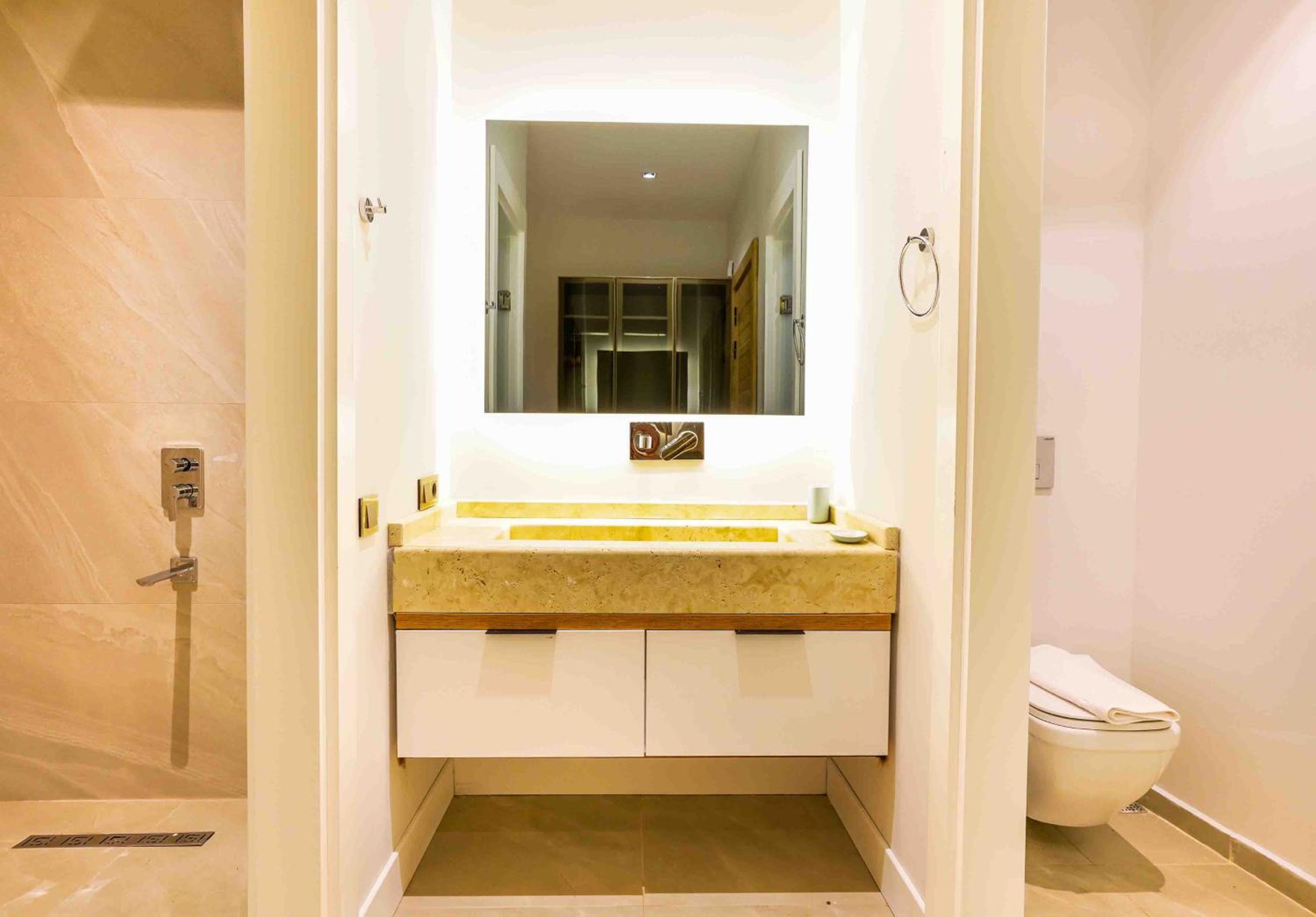 Suite with Spa Bath photo 2