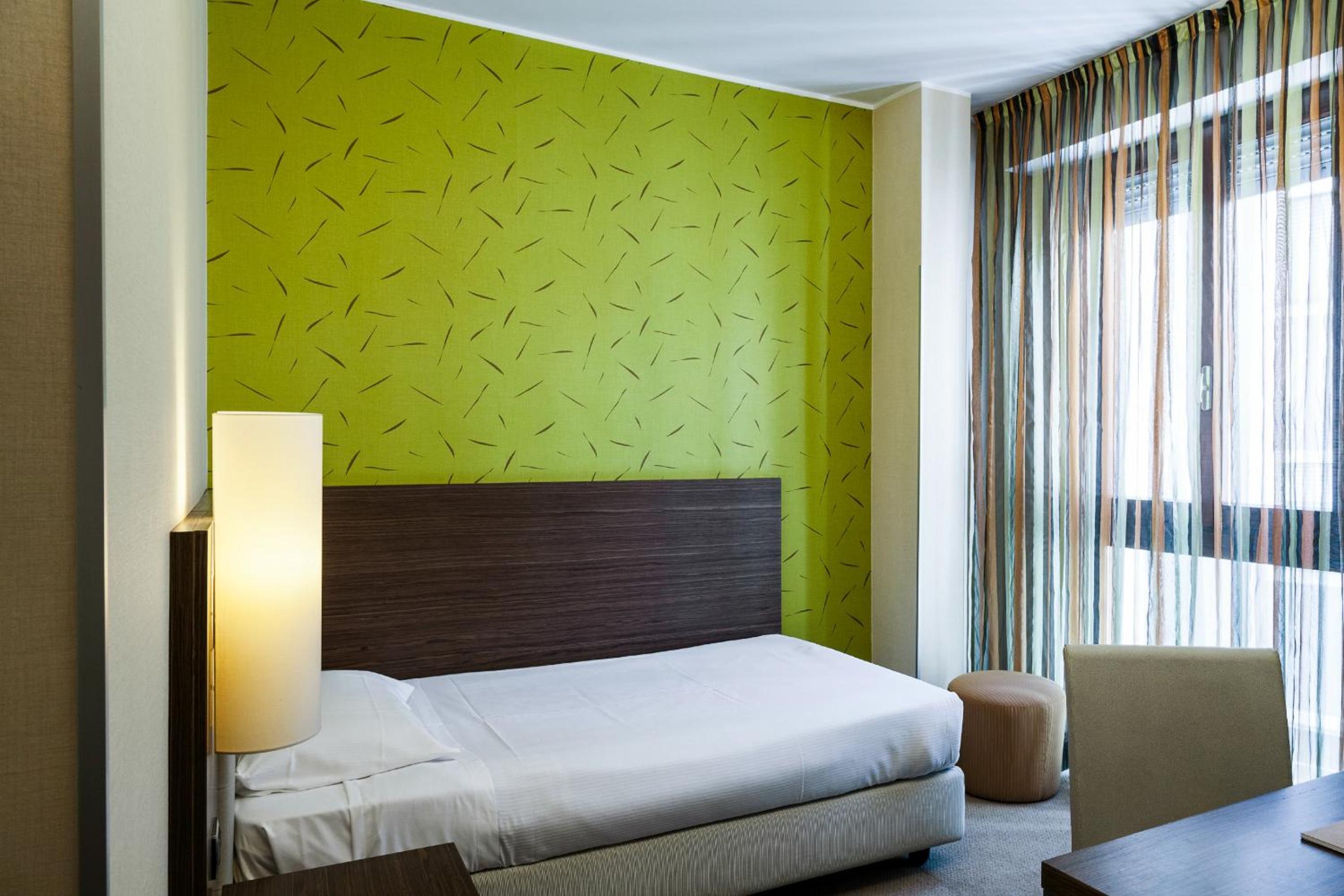 Premium Single Room