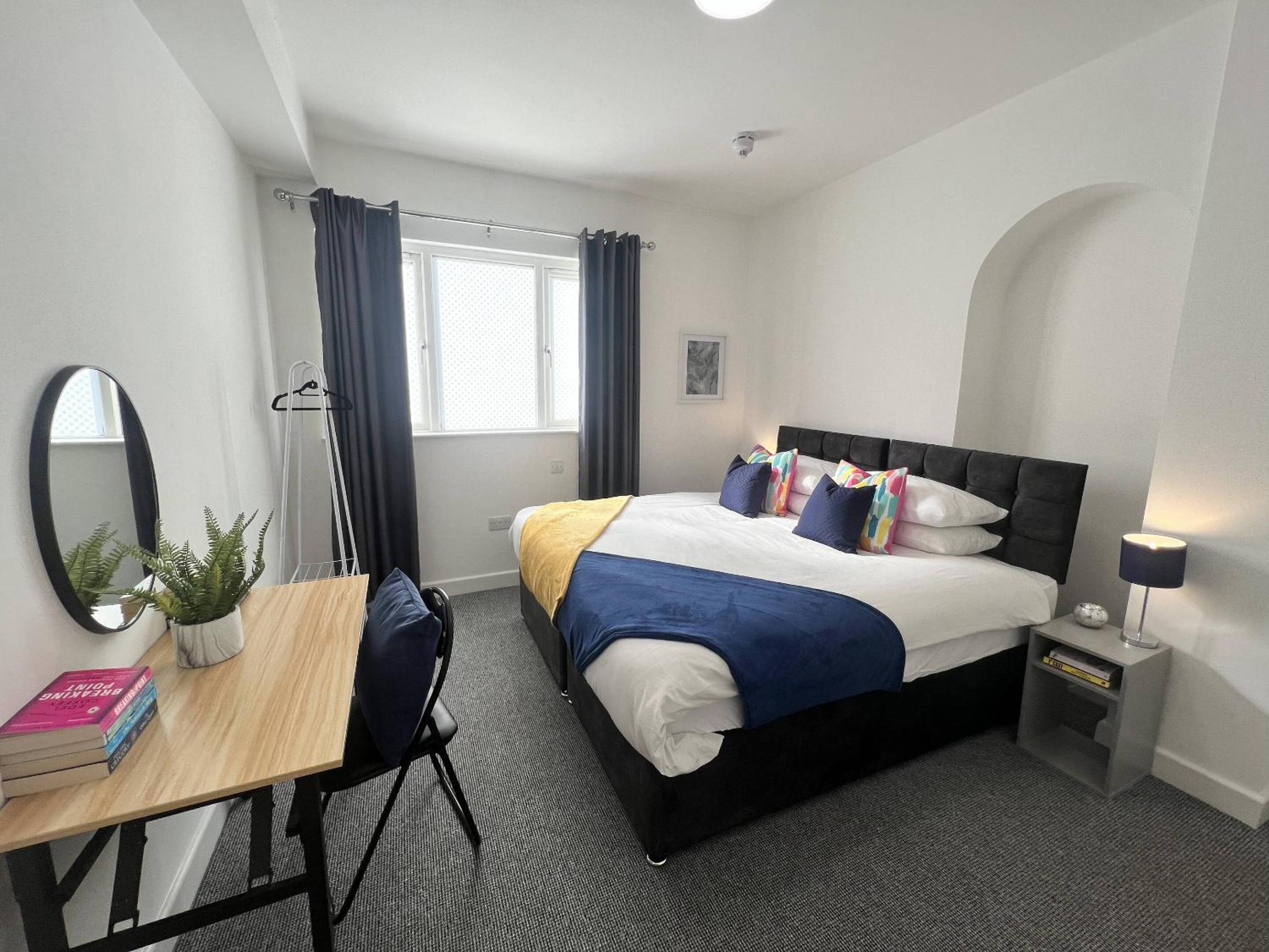 Double Room with Private Bathroom - Photo 1